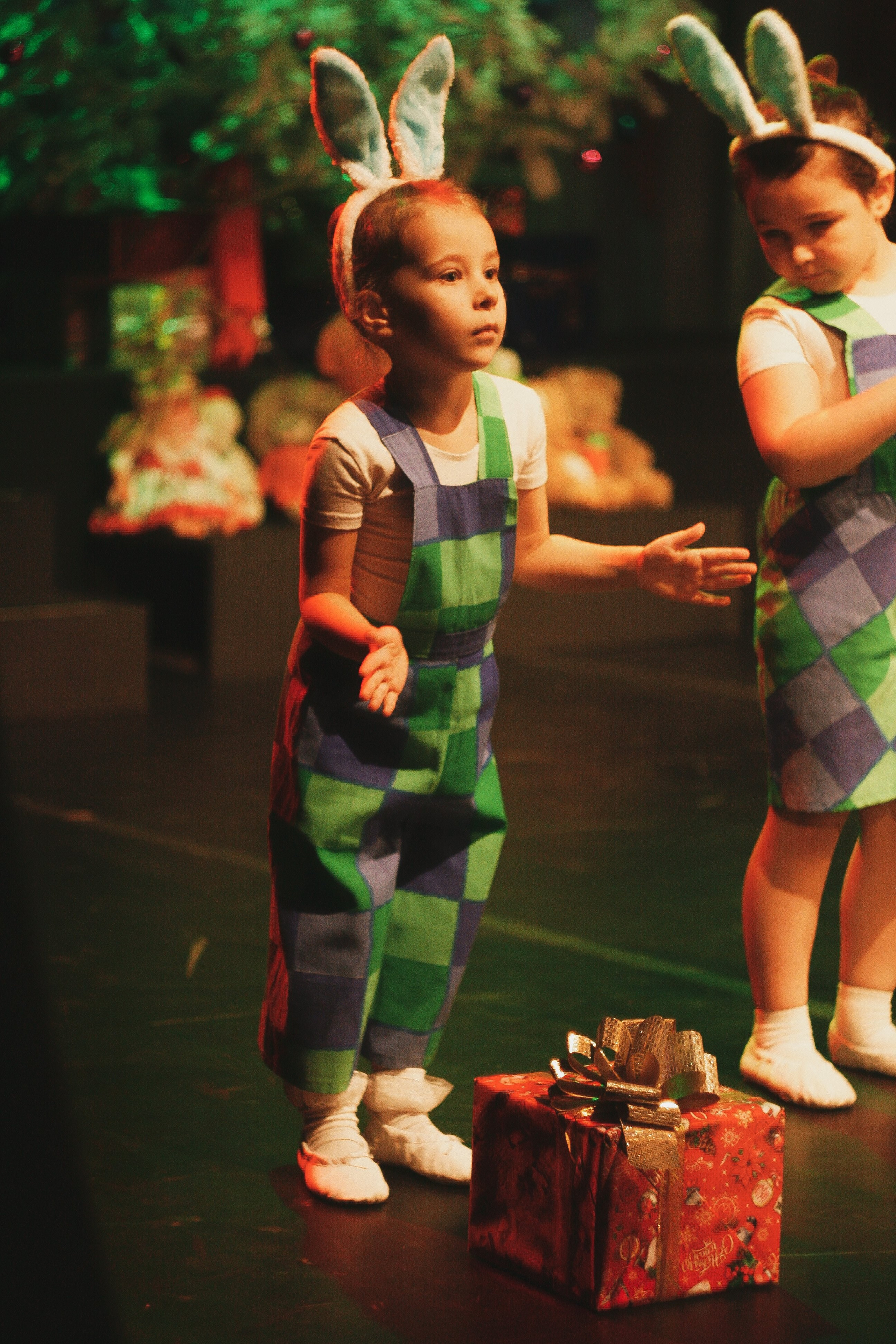 Отчетный концерт, коллектив «Бусинки». Портретный и художественный фотограф в Москве