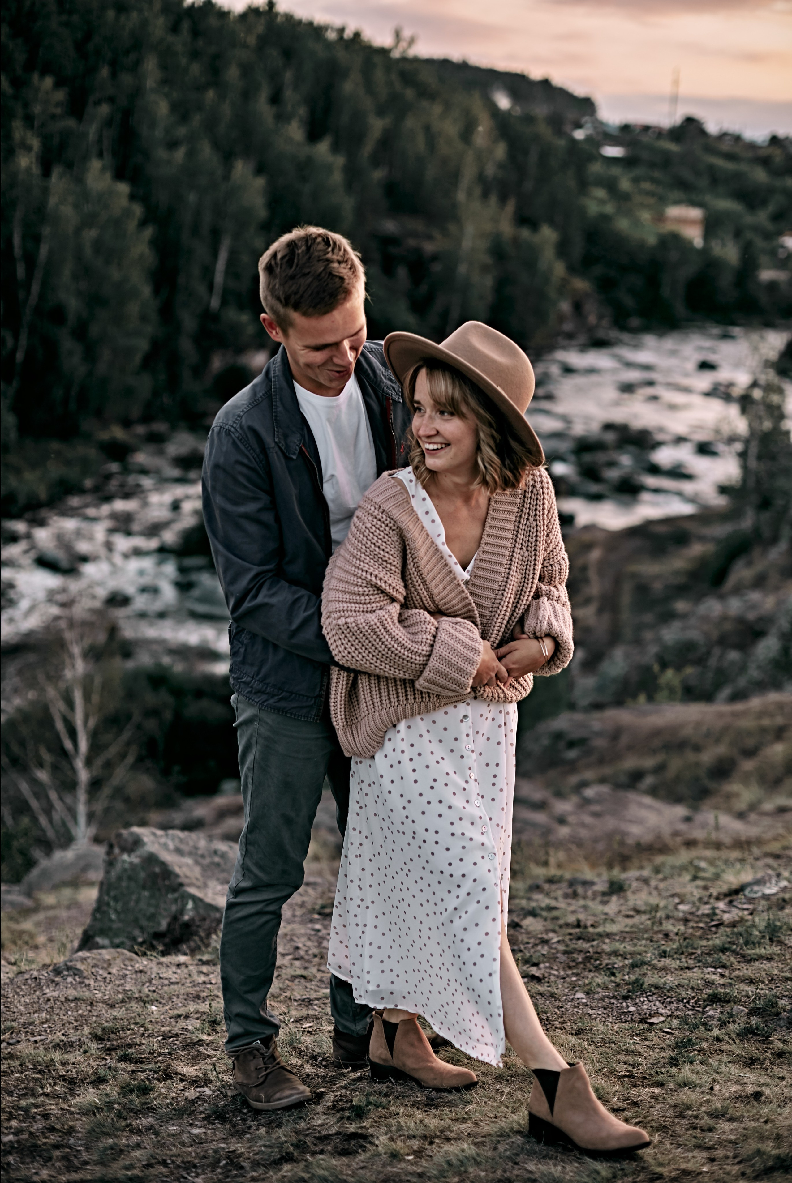 Катя с семьей. Порог Ревун. Главная