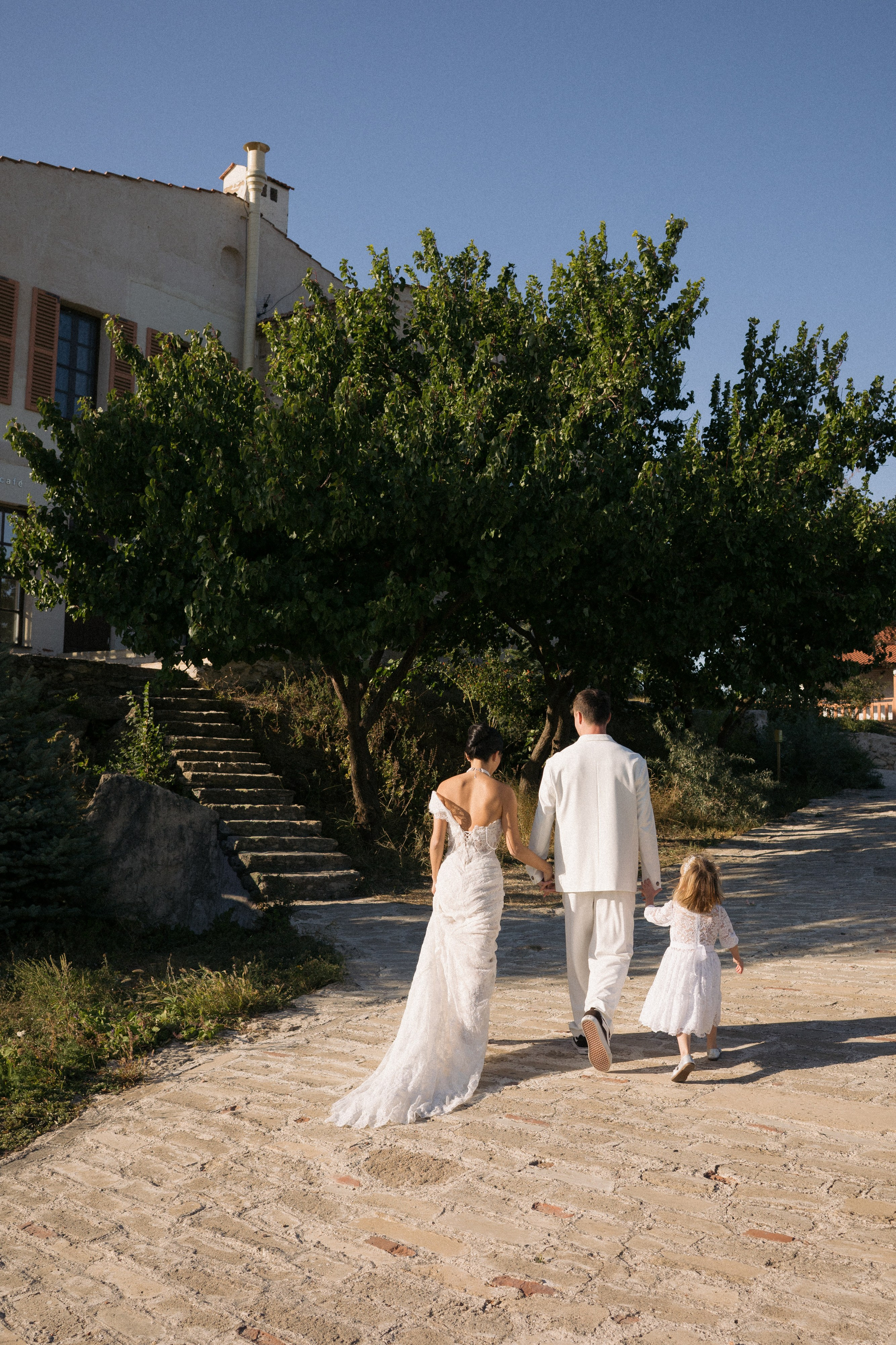 Chateau story. Fusion Wedding Photographer