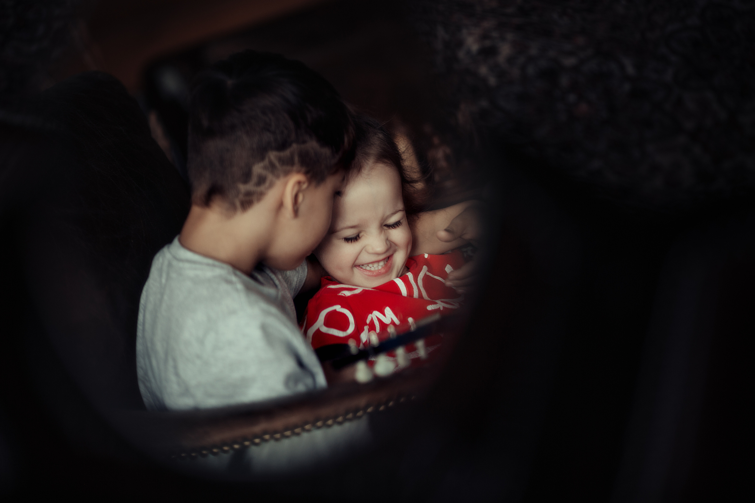 Алина с детьми. Дом. Семейный фотограф в Москве Натали Момот