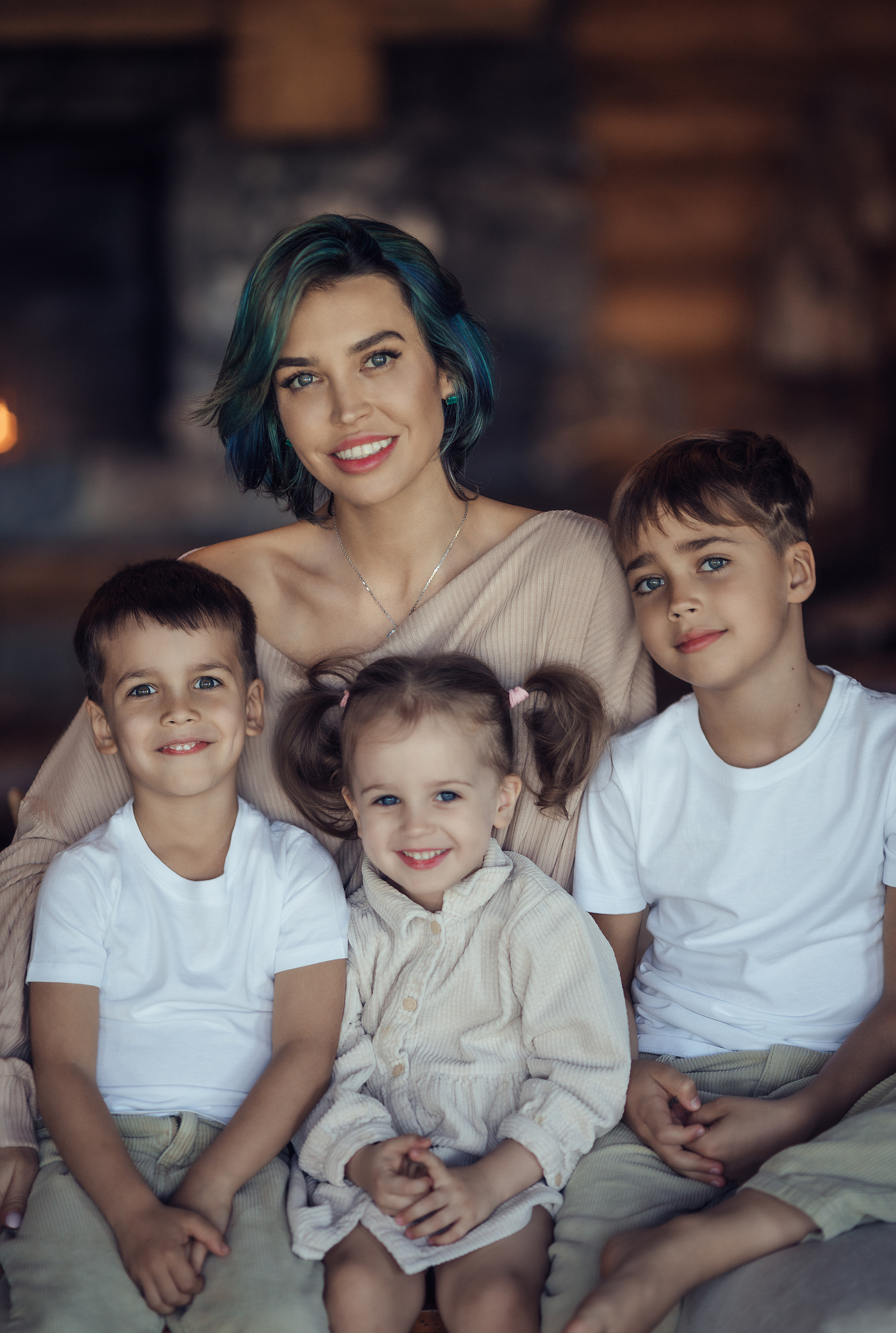 Алина с детьми. Дом. Семейный фотограф в Москве Натали Момот