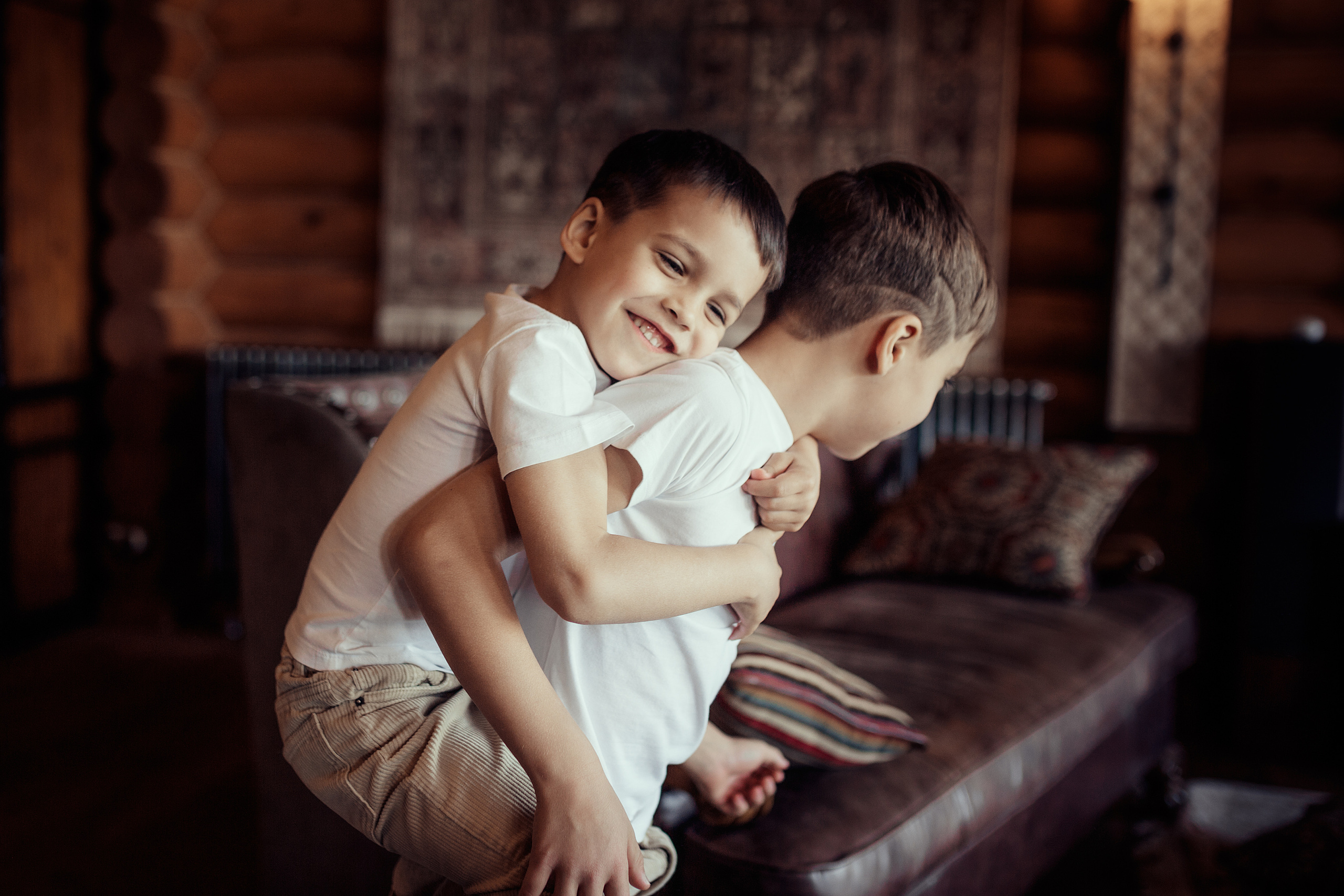 Алина с детьми. Дом. Семейный фотограф в Москве Натали Момот