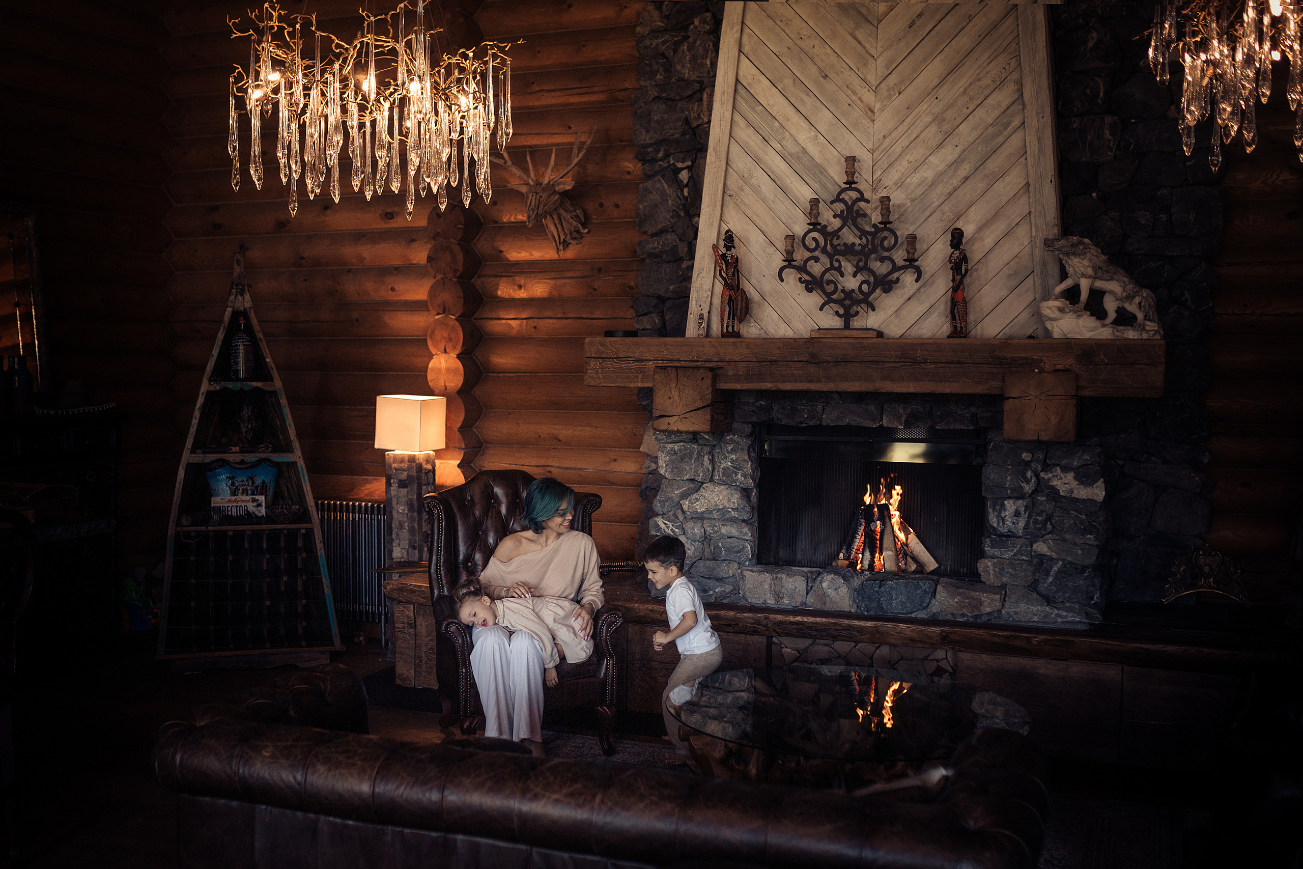 Алина с детьми. Дом. Семейный фотограф в Москве Натали Момот