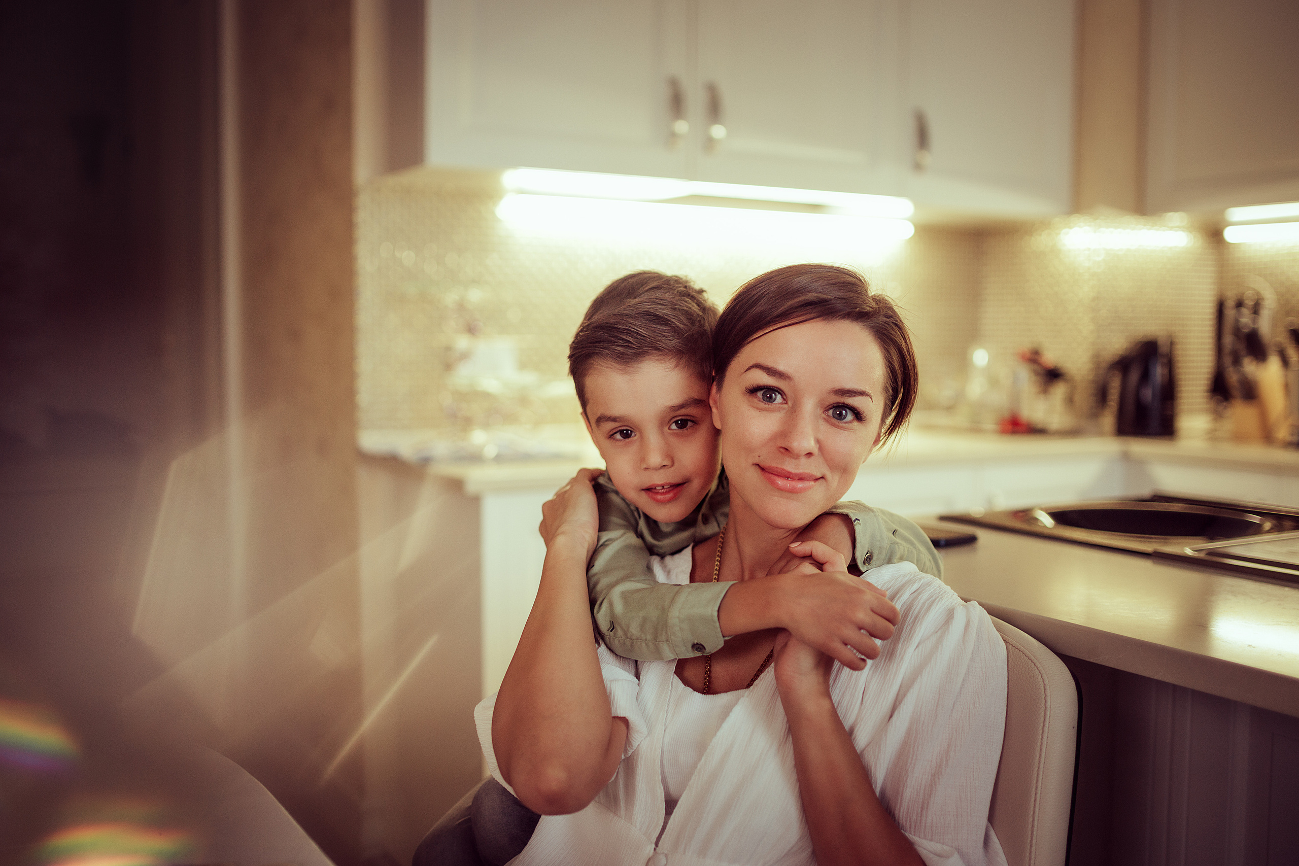 Георгий и Инна с детьми дома. Семейный фотограф в Москве Натали Момот