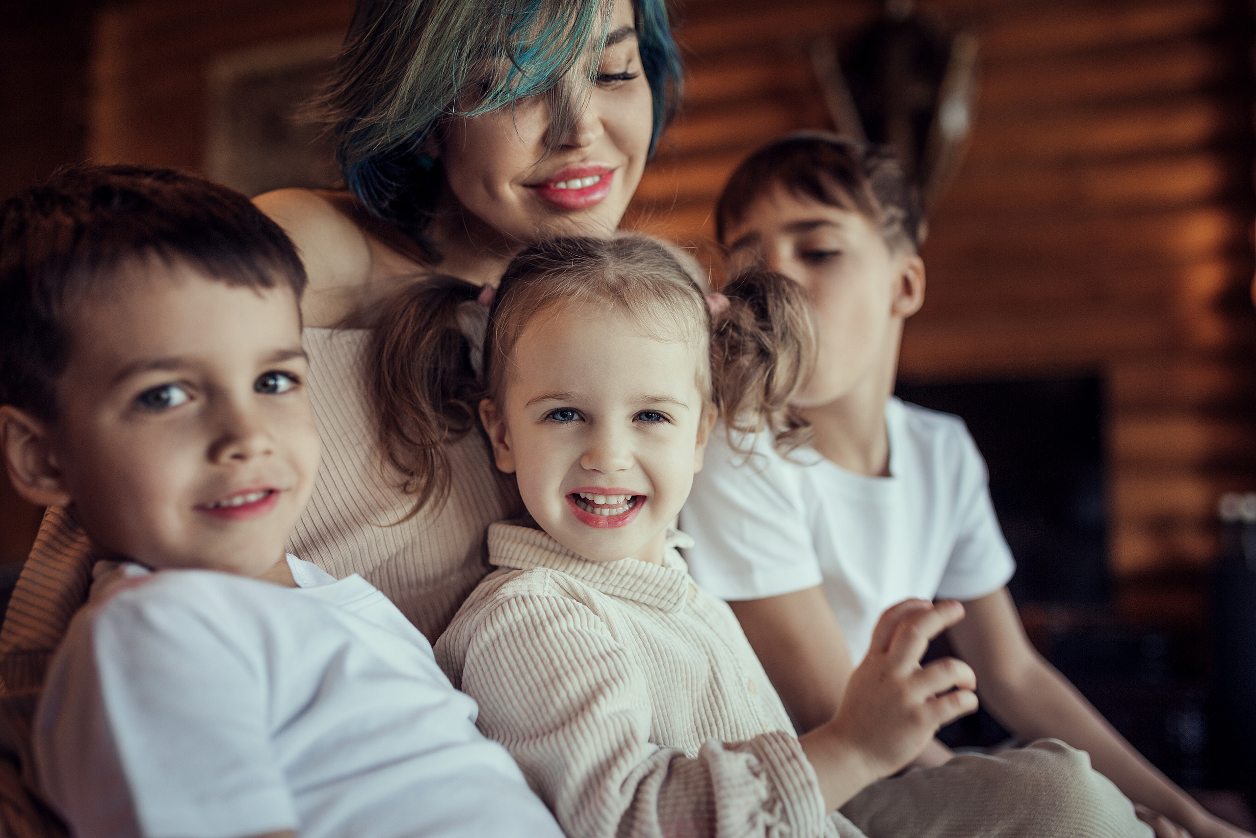 Алина с детьми. Дом. Семейный фотограф в Москве Натали Момот