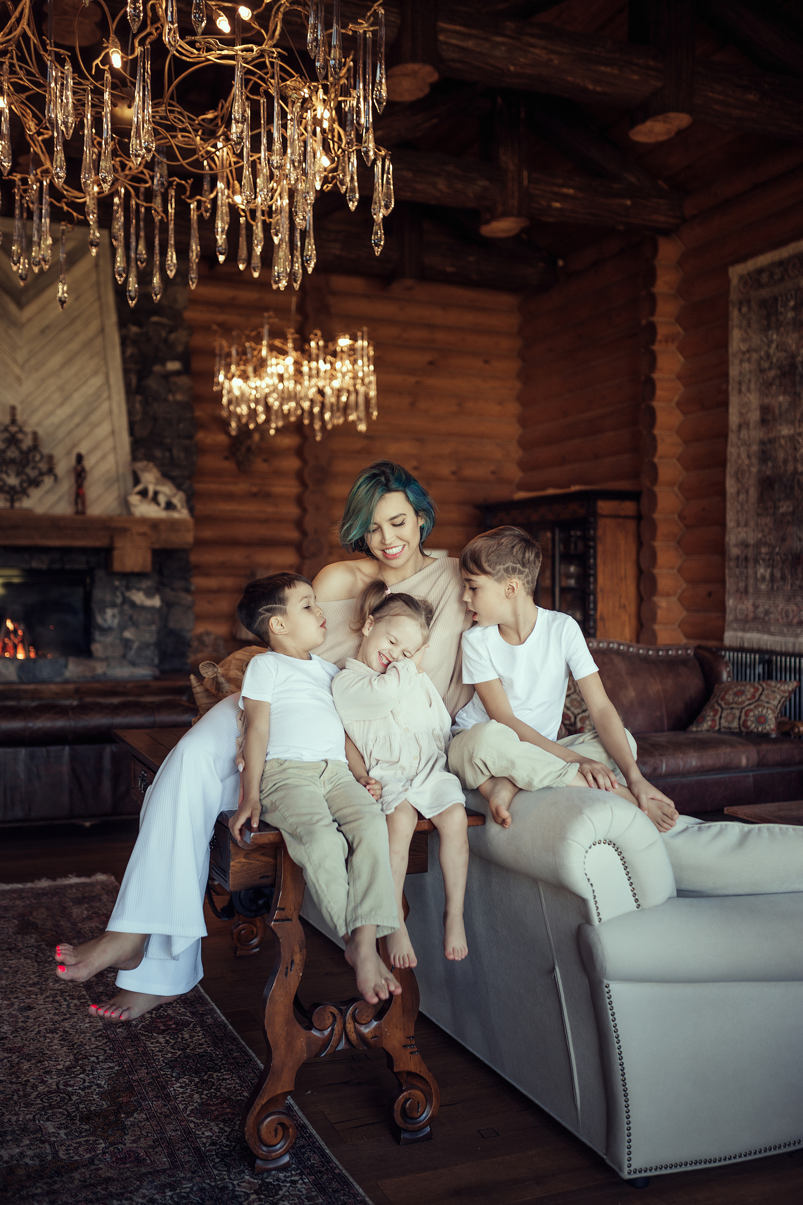 Алина с детьми. Дом. Семейный фотограф в Москве Натали Момот