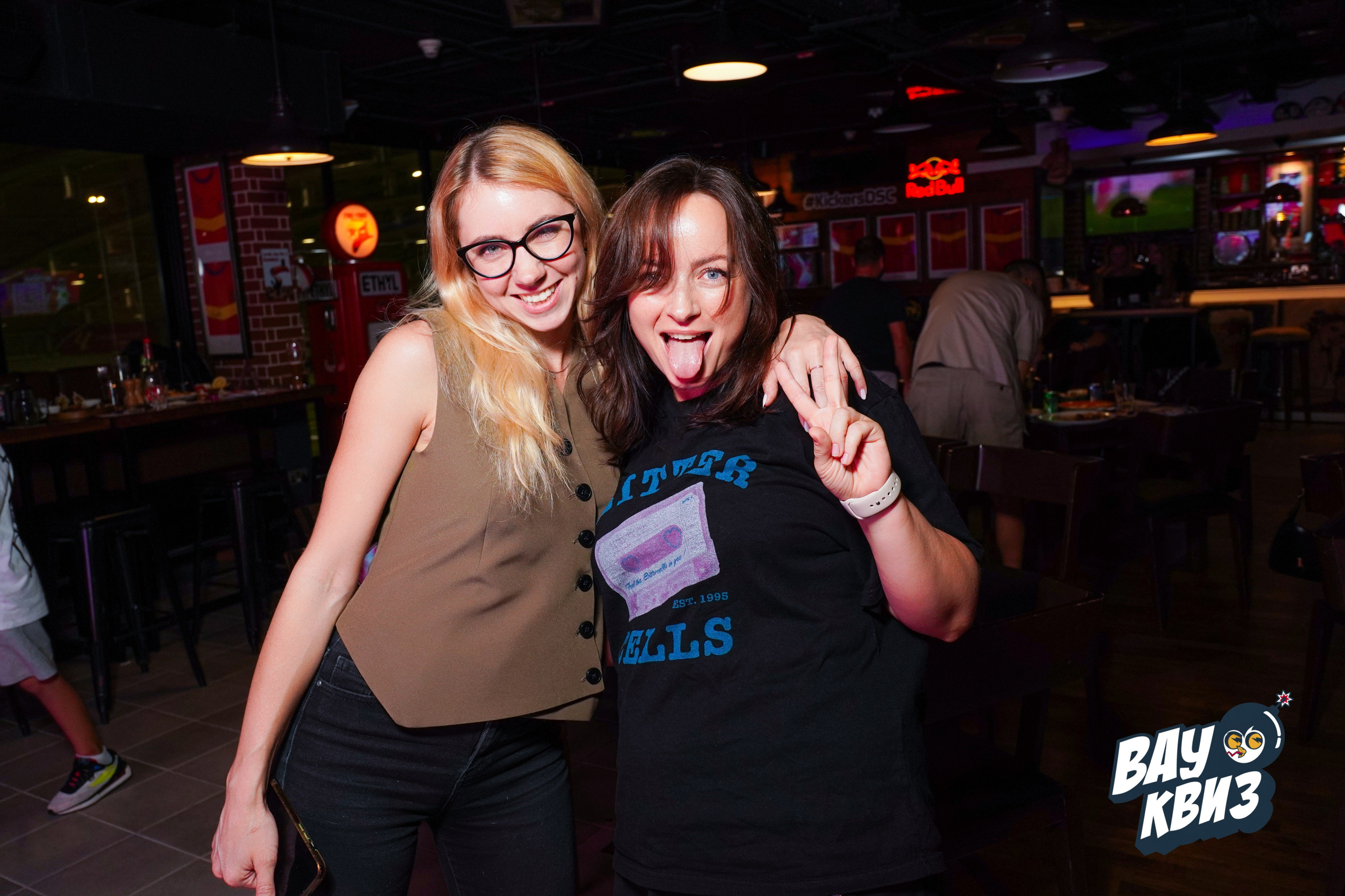 WOW QUIZ DUBAI. Фото | Видео Контент Мишель Ватаманюк