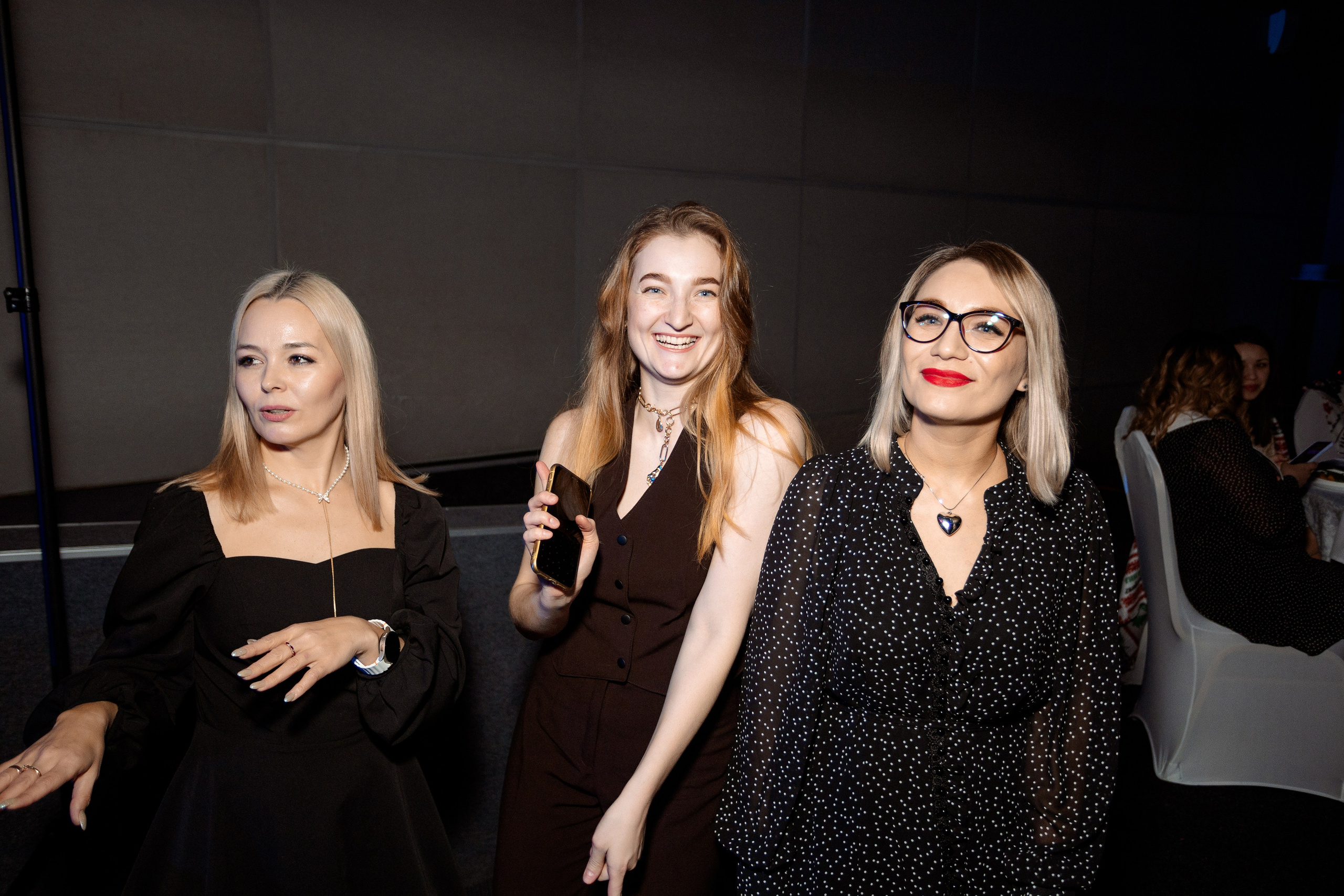 РЕПОРТАЖ: НОВЫЙ ГОД В ДК МЕТАЛЛУРГ. Профессиональный фотограф в Ижевске Леша Петров