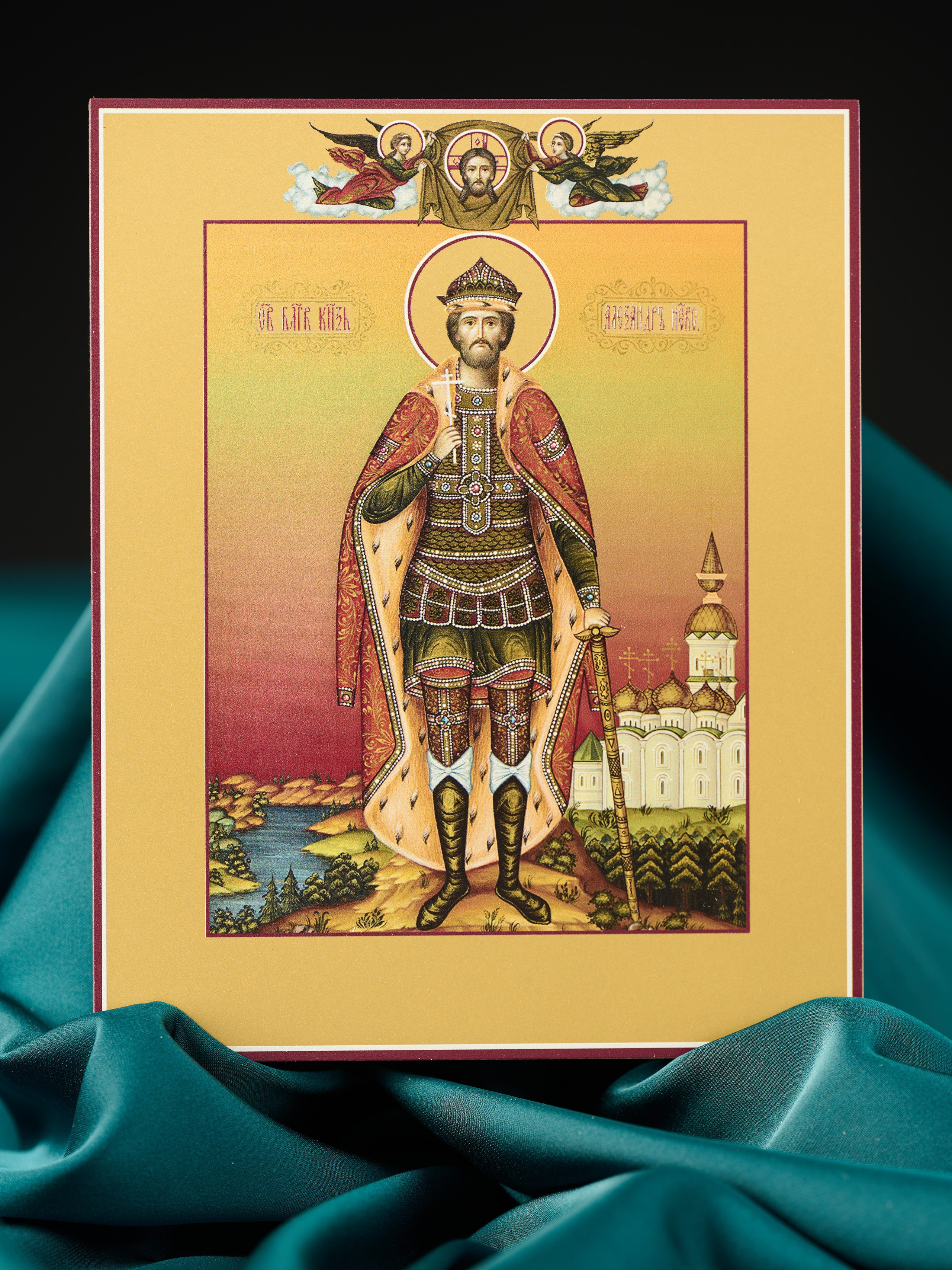 Иконы на досках