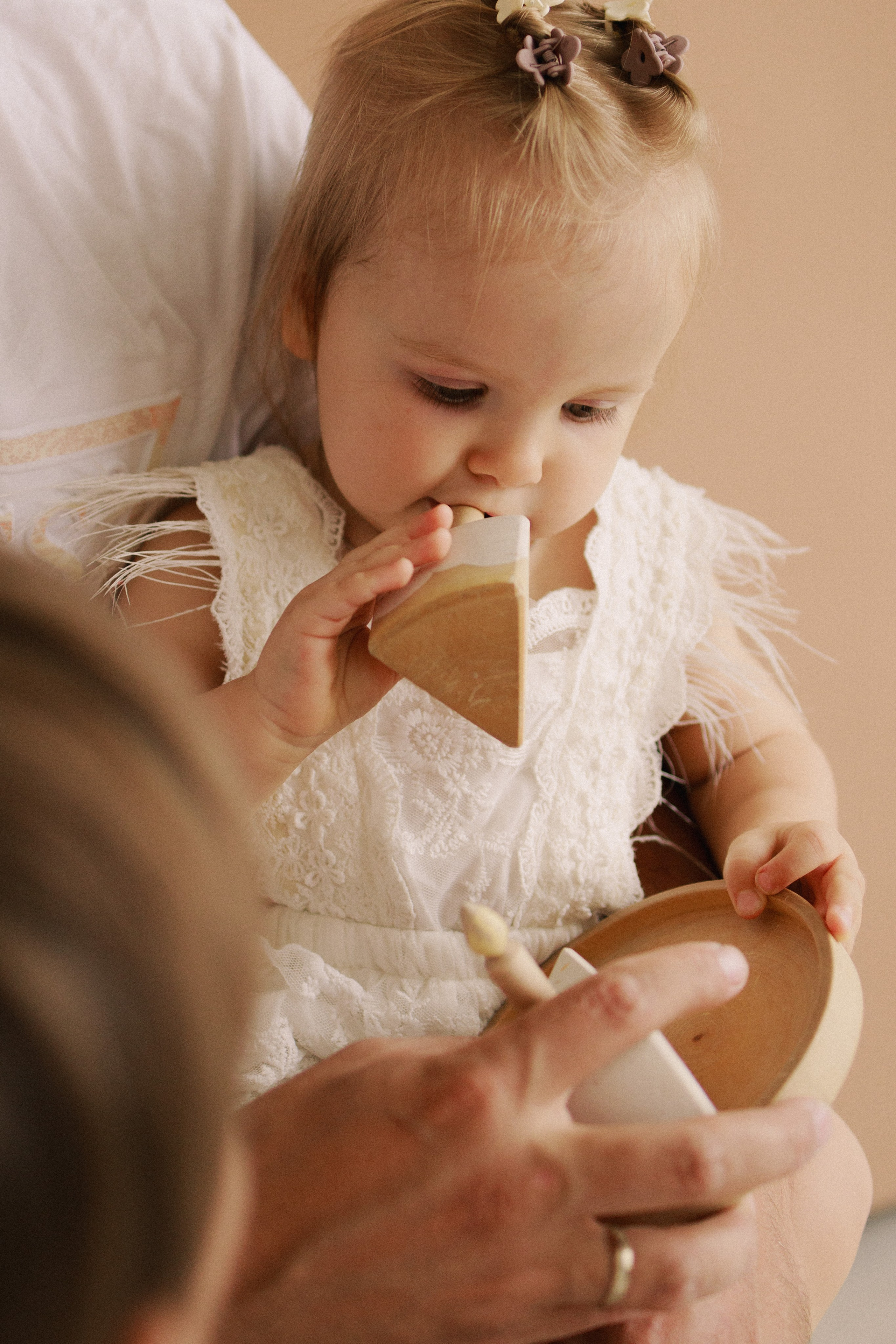 Семейная фотосъемка на годик. Семейный видеограф в Москве Элина Ладова