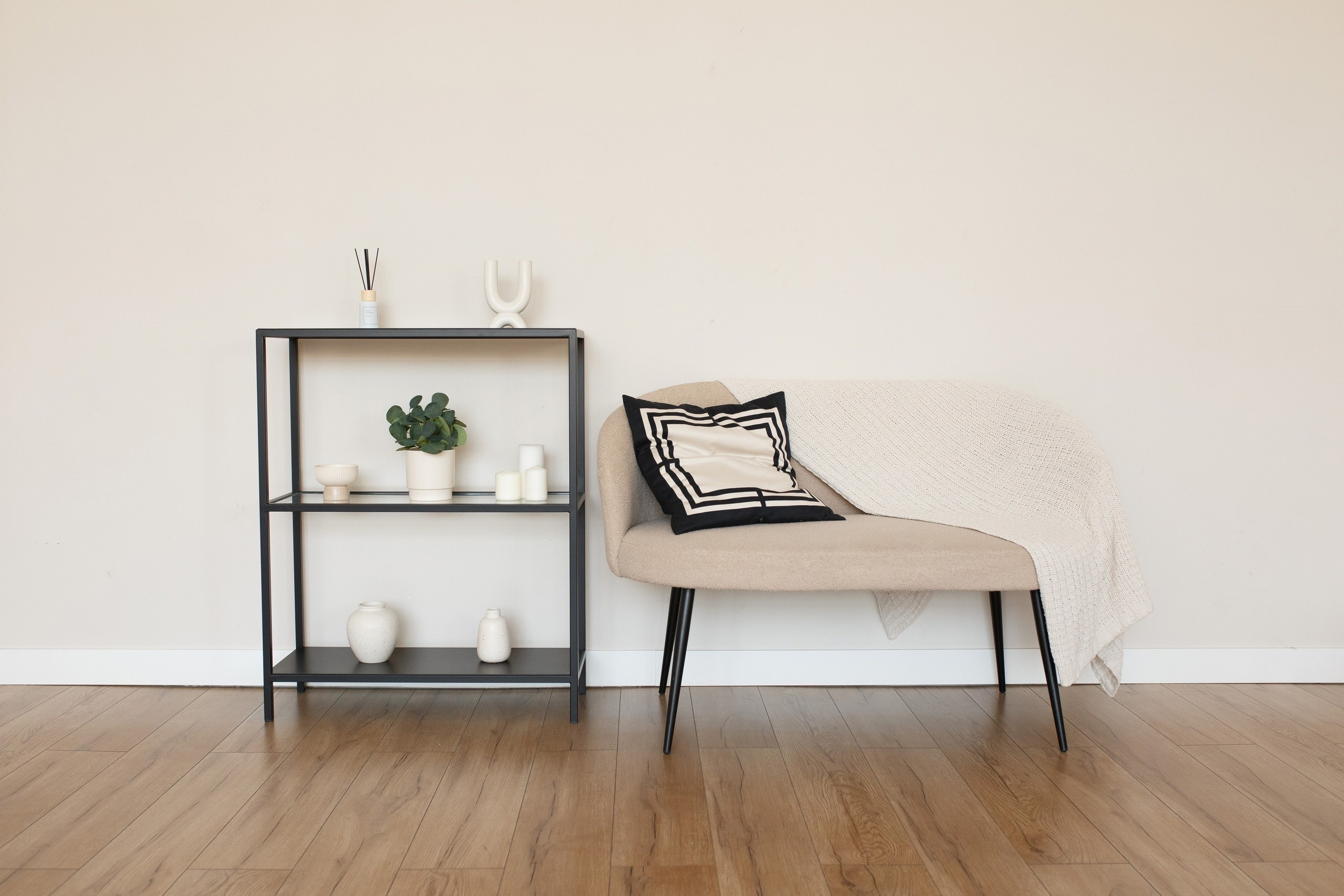 Дзержинского 29 (ТЦ Галактика) 1600р/час