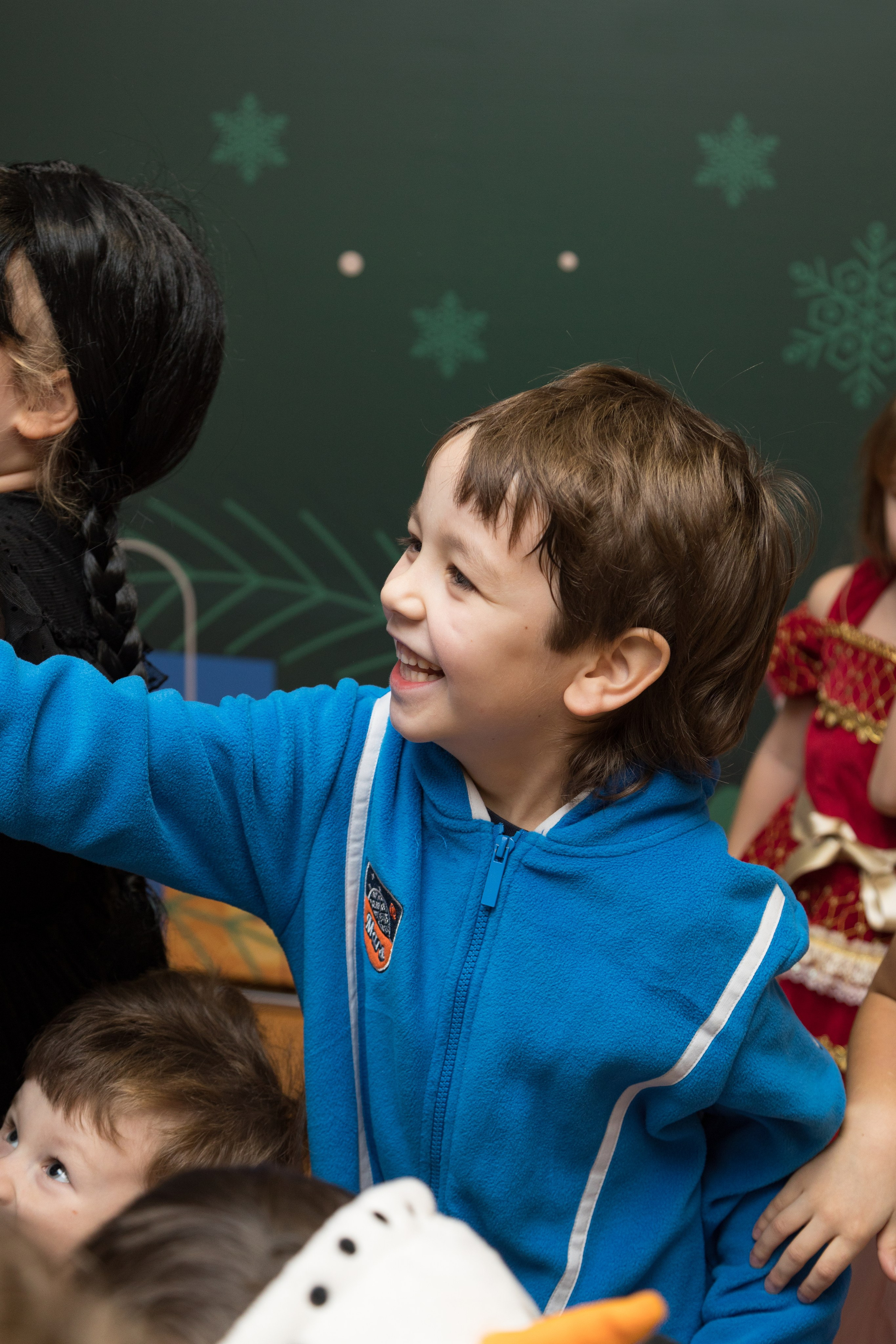 Фото детского новогоднего праздника. Детский и контент фотограф Надя Волкова Санкт-Петербург