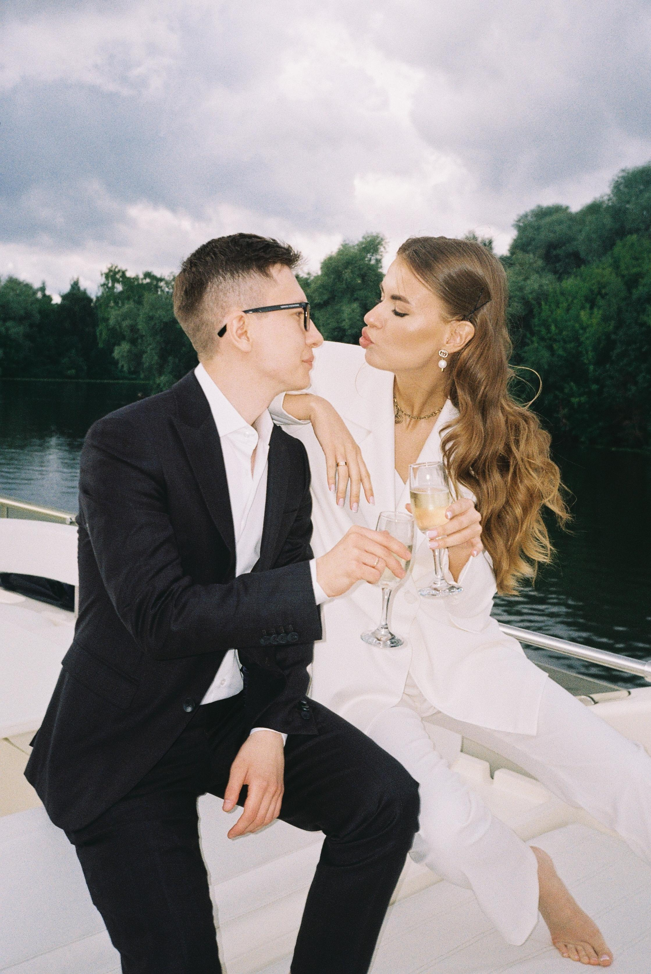 Кристина и Саша (пленочная серия)