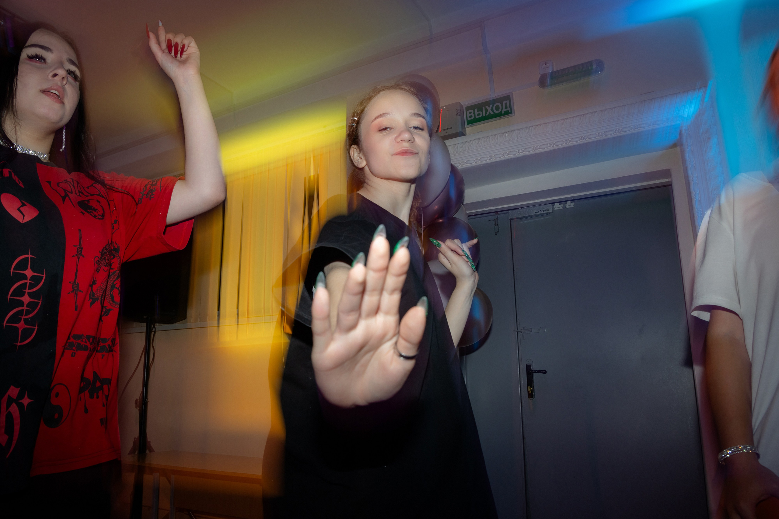 Школьный выпускной 2024 год в Соколе (Минск). Свадебный фотограф в Минске/Беларуси Сергей Спиридонов