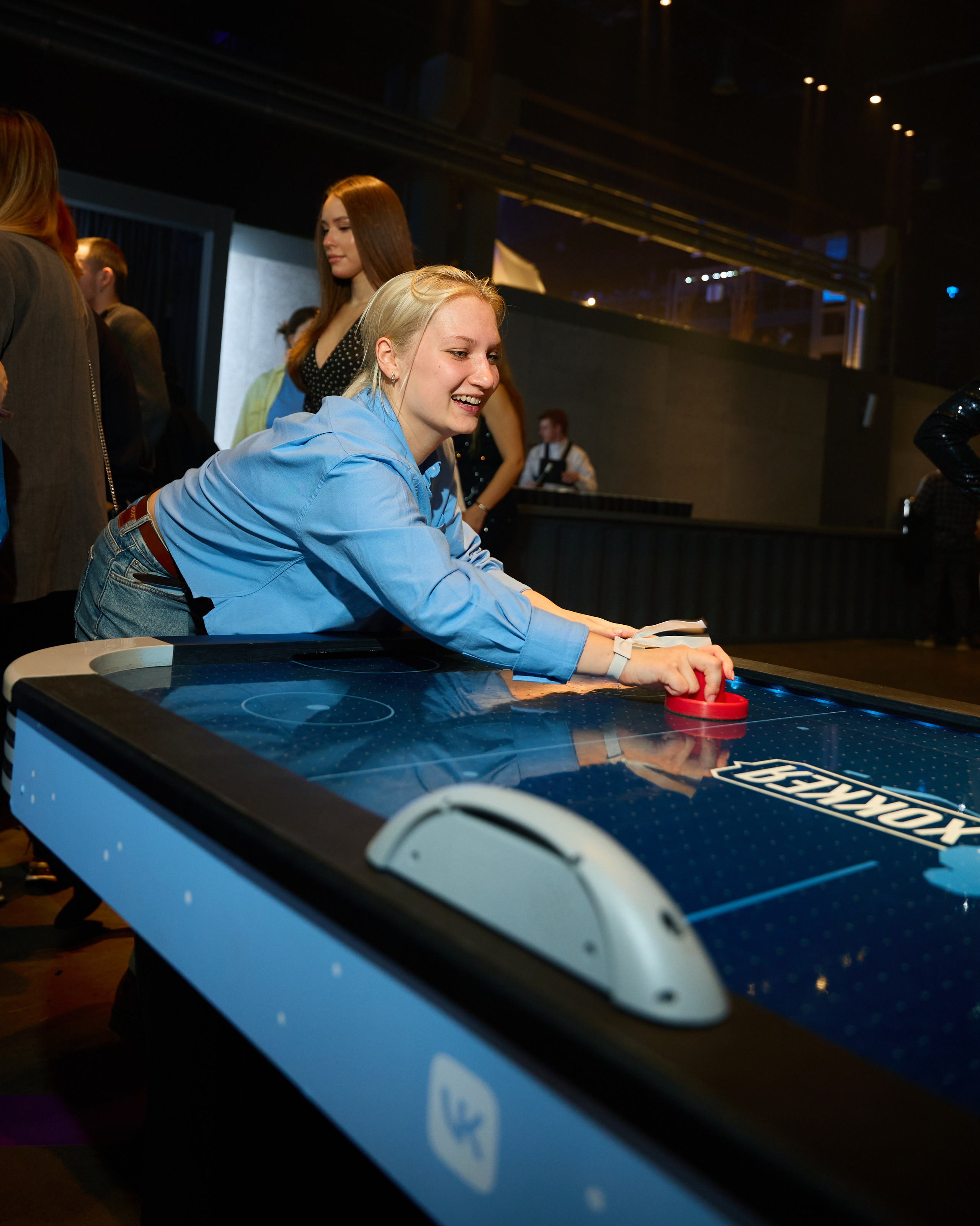 VK «На высоте» х Гарик Харламов. Svyatoslav Lebedev | Advertising photographer — Commercial shooting, Art direction, AI integration