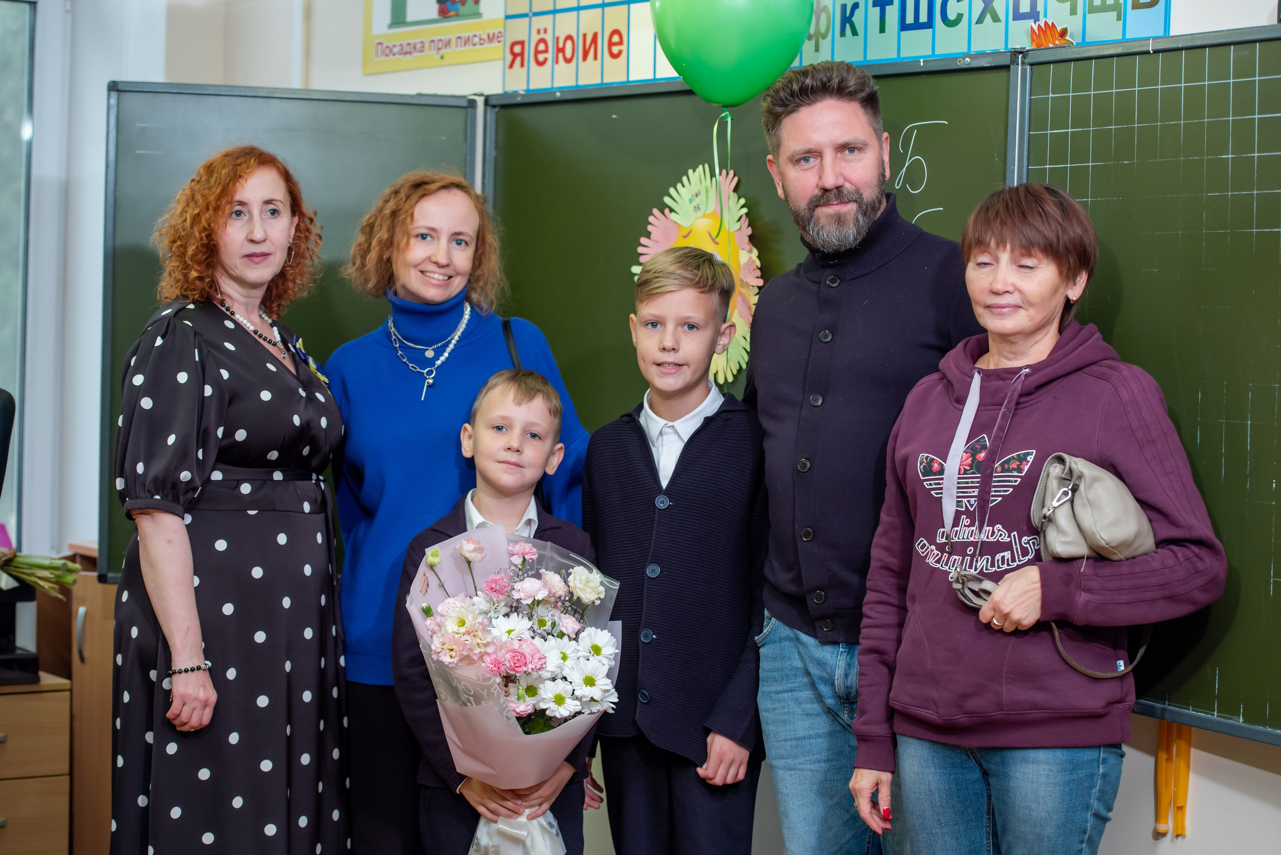 1 сентября «Новая школа». Выпускные альбомы в Севастополе, Крыму и Екатеринбурге