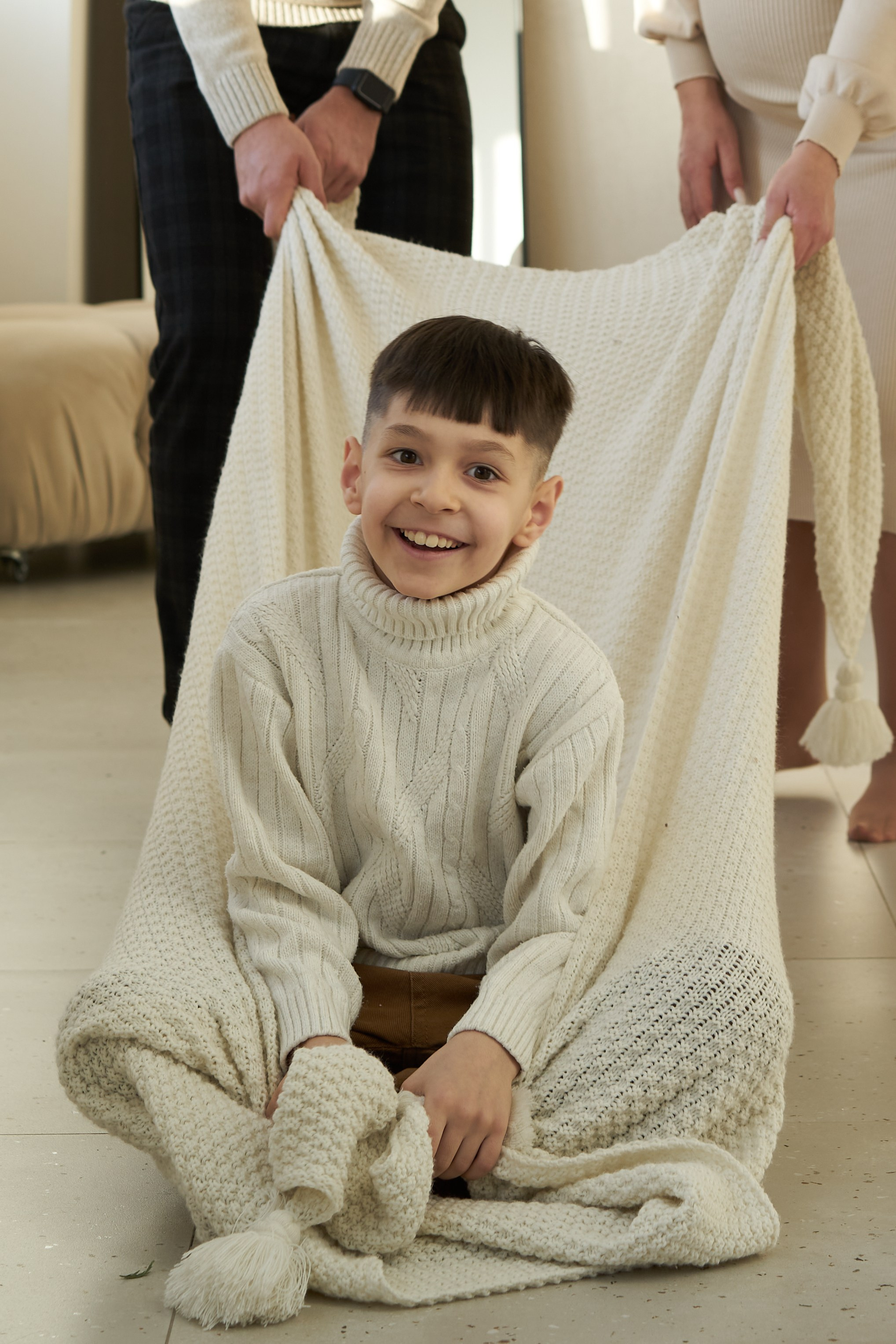 Фотосессия беременной с семьей в студии. Фотограф Екатеринбург Кокшарова Александра