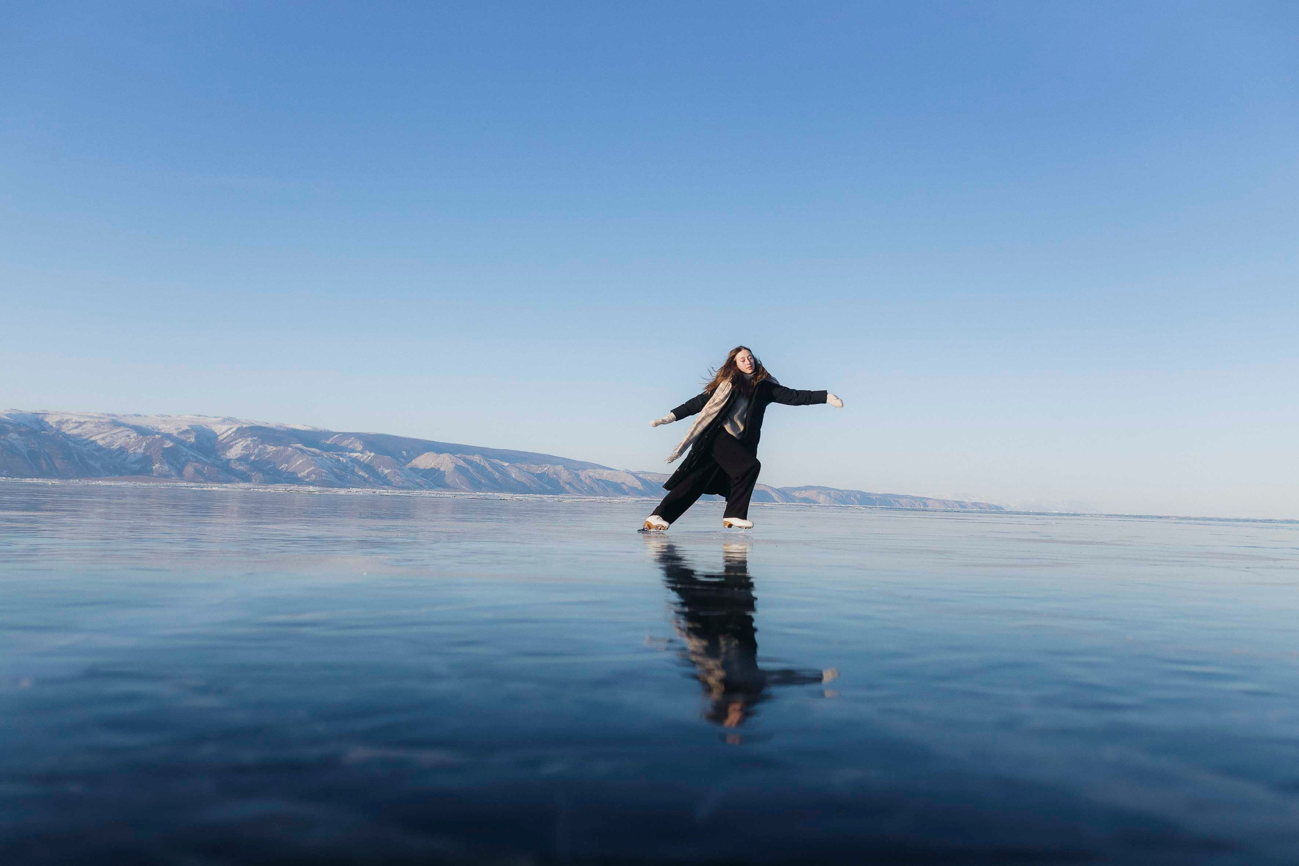Самый большой каток в мире. Фотограф Ольхон, Регина
