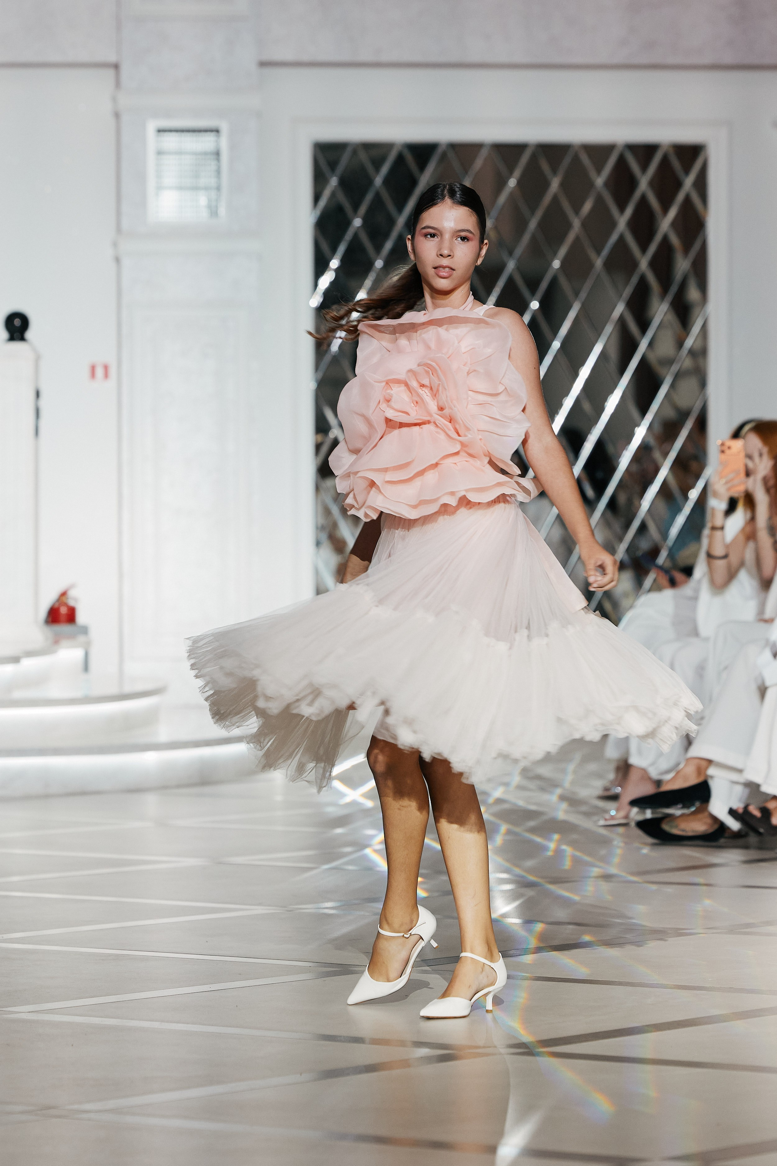 KRASNODAR FASHION WEEK 14.06. Свадебный репортажный фотограф краснодар максим дремов дрёмов фотосессия студия цена