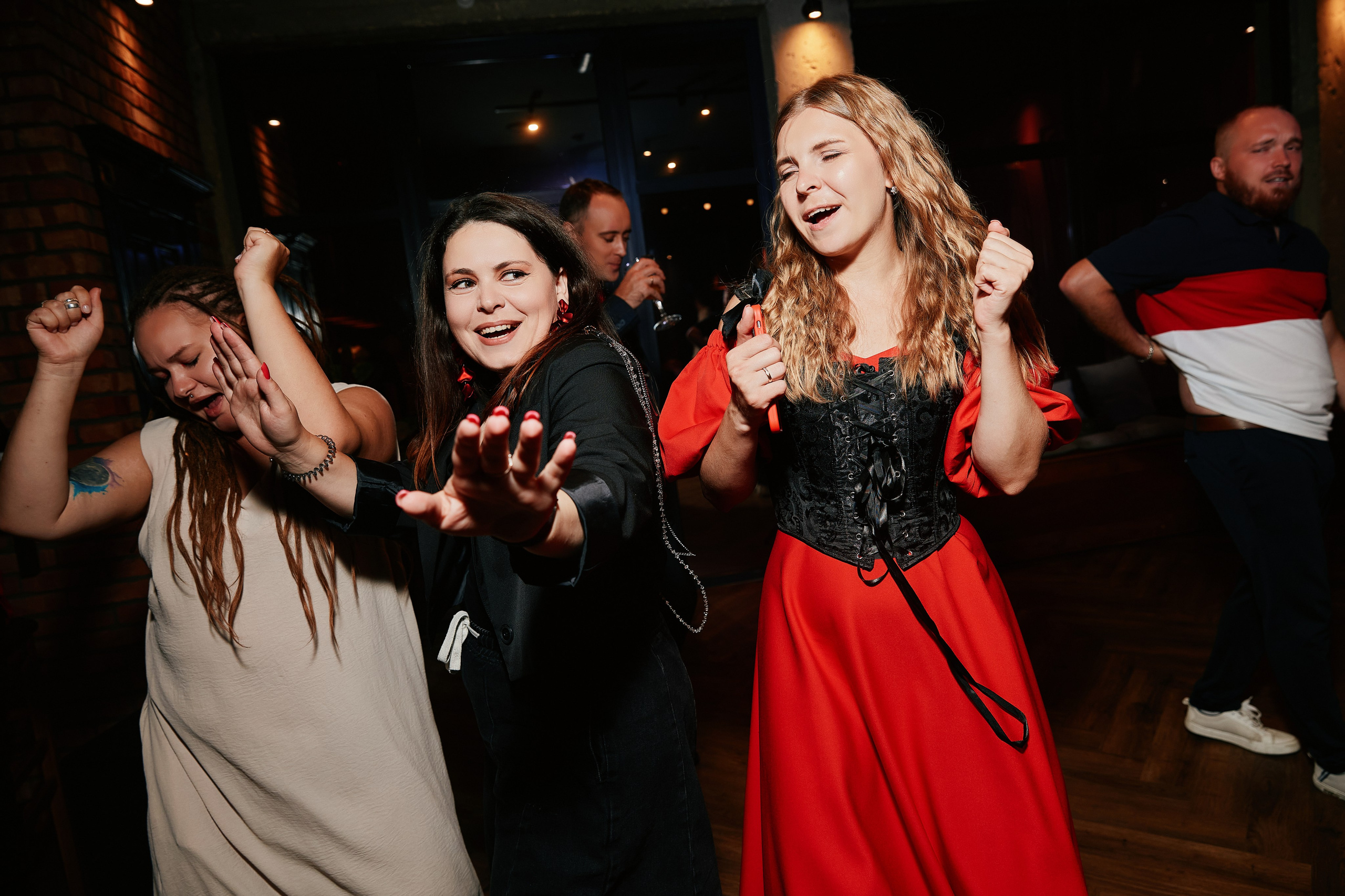 HOLIDAY IN AVRORA ROOM 22.08. Свадебный репортажный фотограф краснодар максим дремов дрёмов фотосессия студия цена