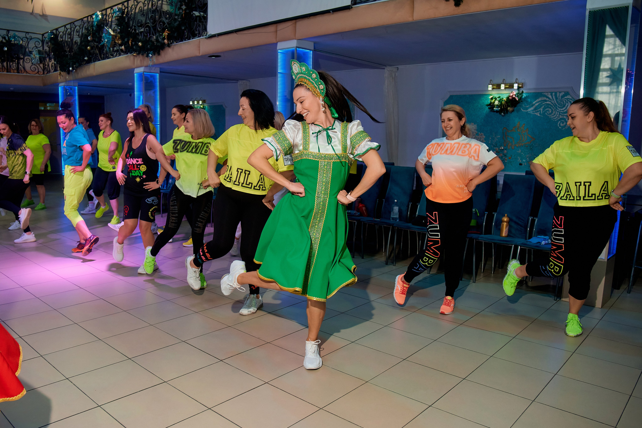 Благотворительная тренировка ЗУМБА. Арт-кафе «Чайка». Фотограф Таганрог Анна Трайжон