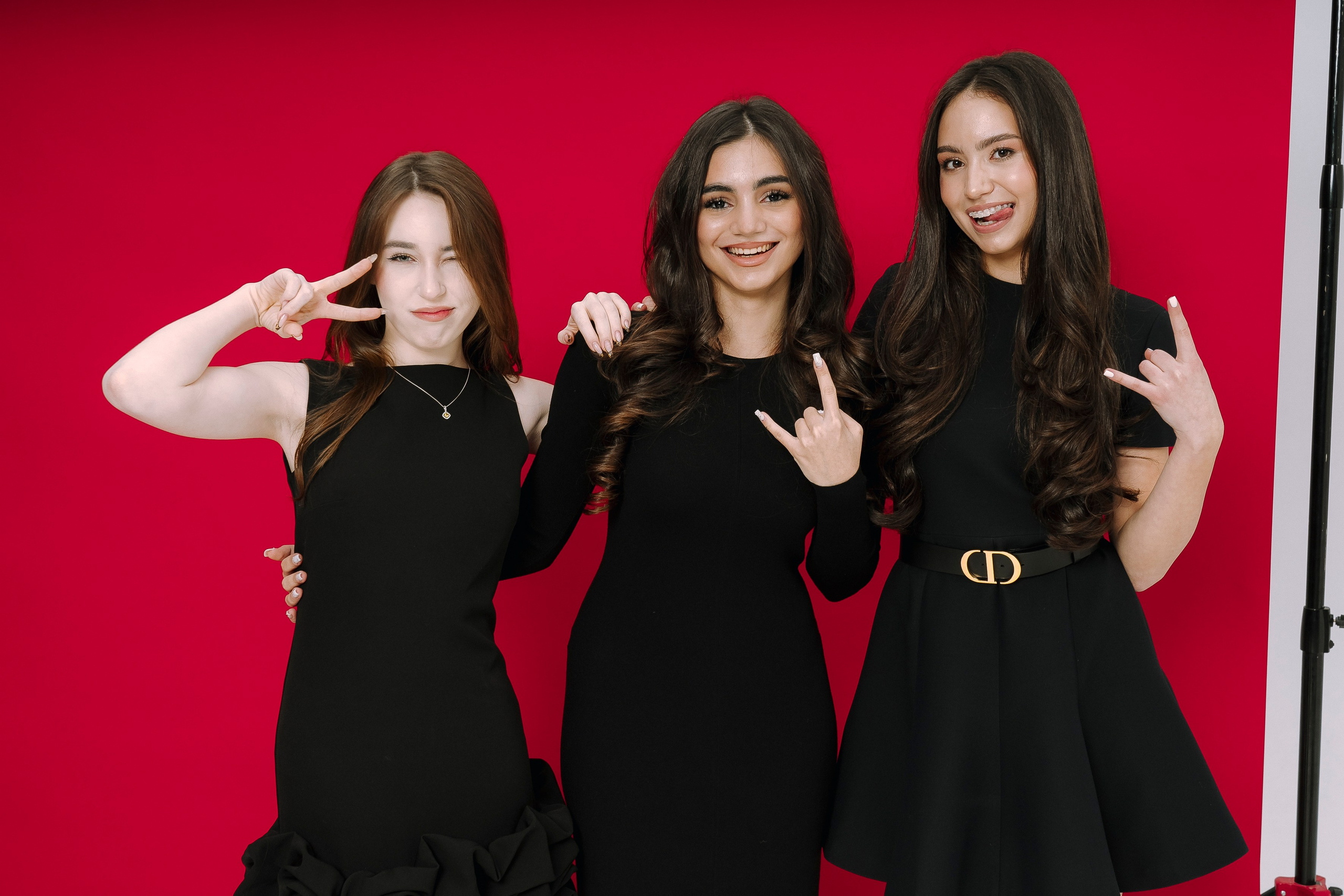 Альбом Красный- старшая школа. Выпускные альбомы Натальи Бутко: Новороссийск, Анапа, Геленджик