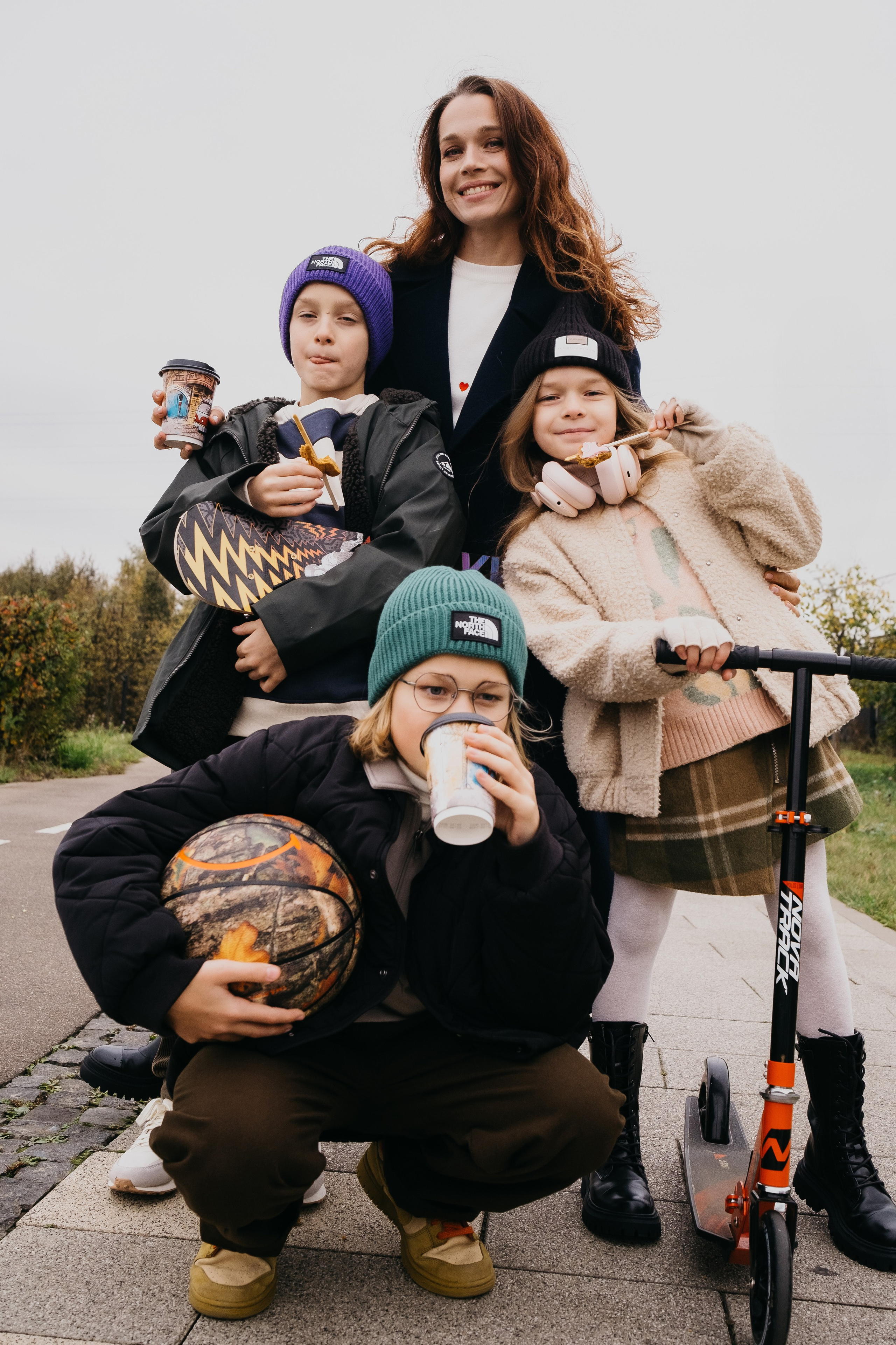 Даша с семьей (прогулка в парке). Фотограф Москва / Зеленоград — Наталья Петухова