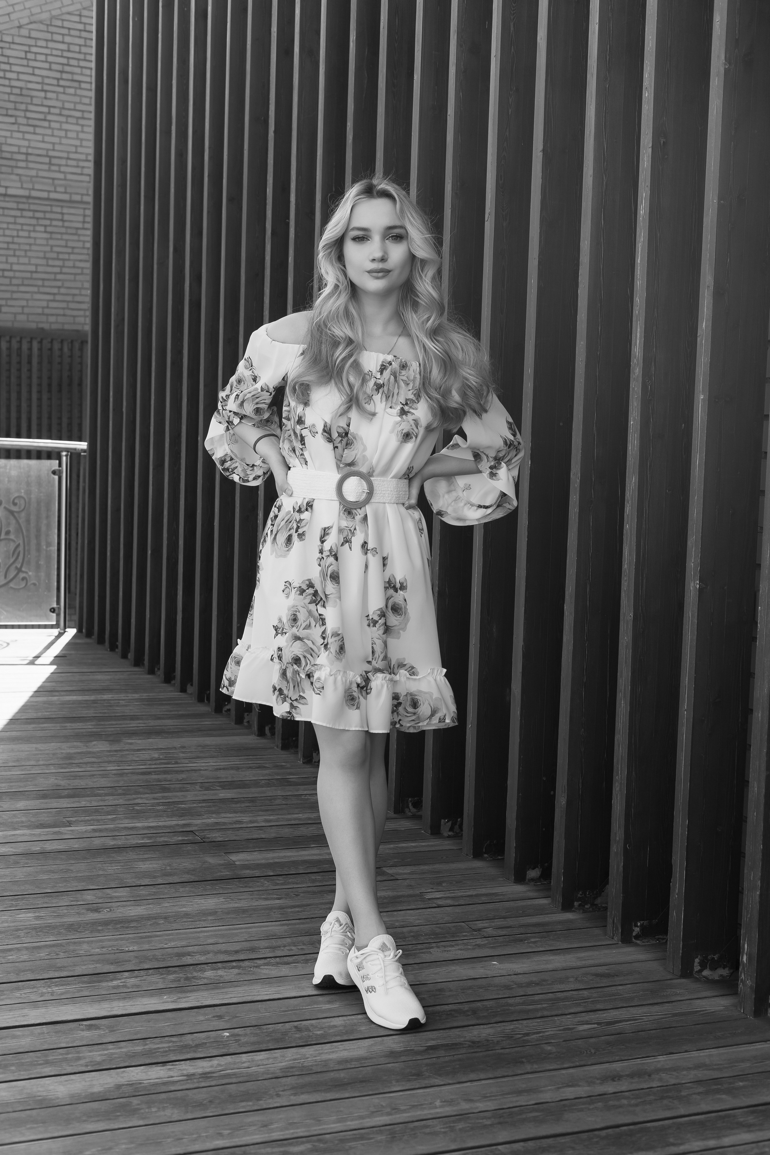 Лучи солнца в волосах, искорки счастья в глазах. Главная