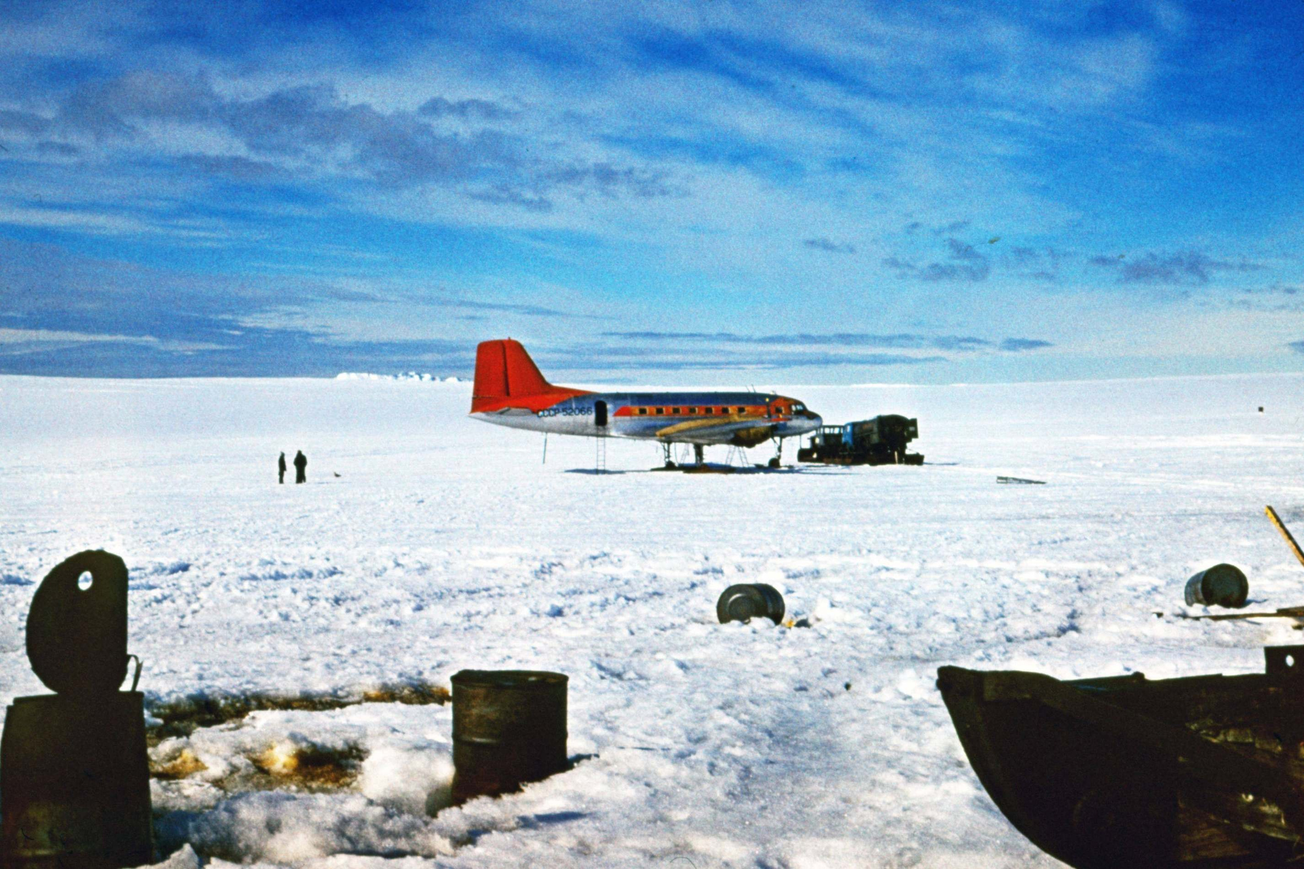 Исторические фотографии. Фотоальбом показывающий увлекательный мир авиации и мир медведей Андрея Иванова