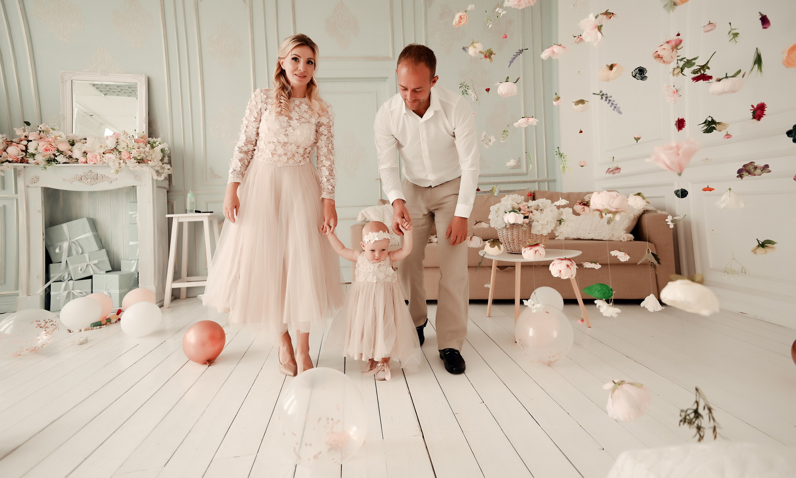 Семейная на 1 годик. Свадебный, семейный, детский, контент фотограф в Омске Максим Ильин