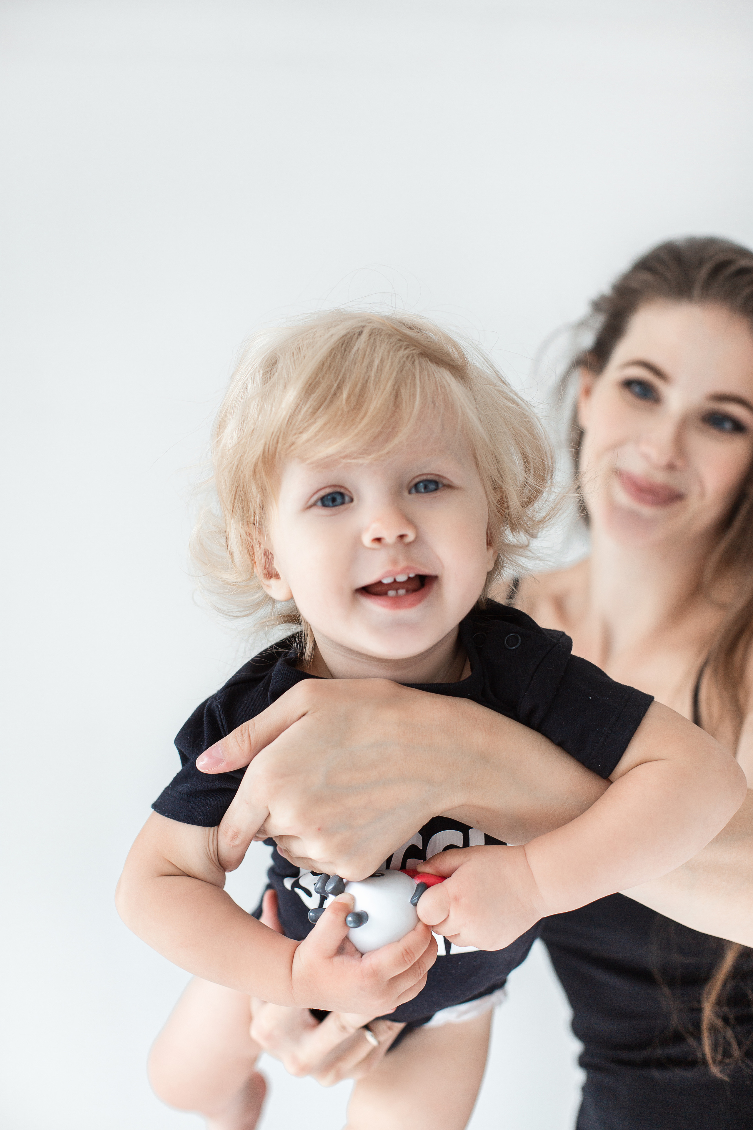 Полина и Лена. Главная