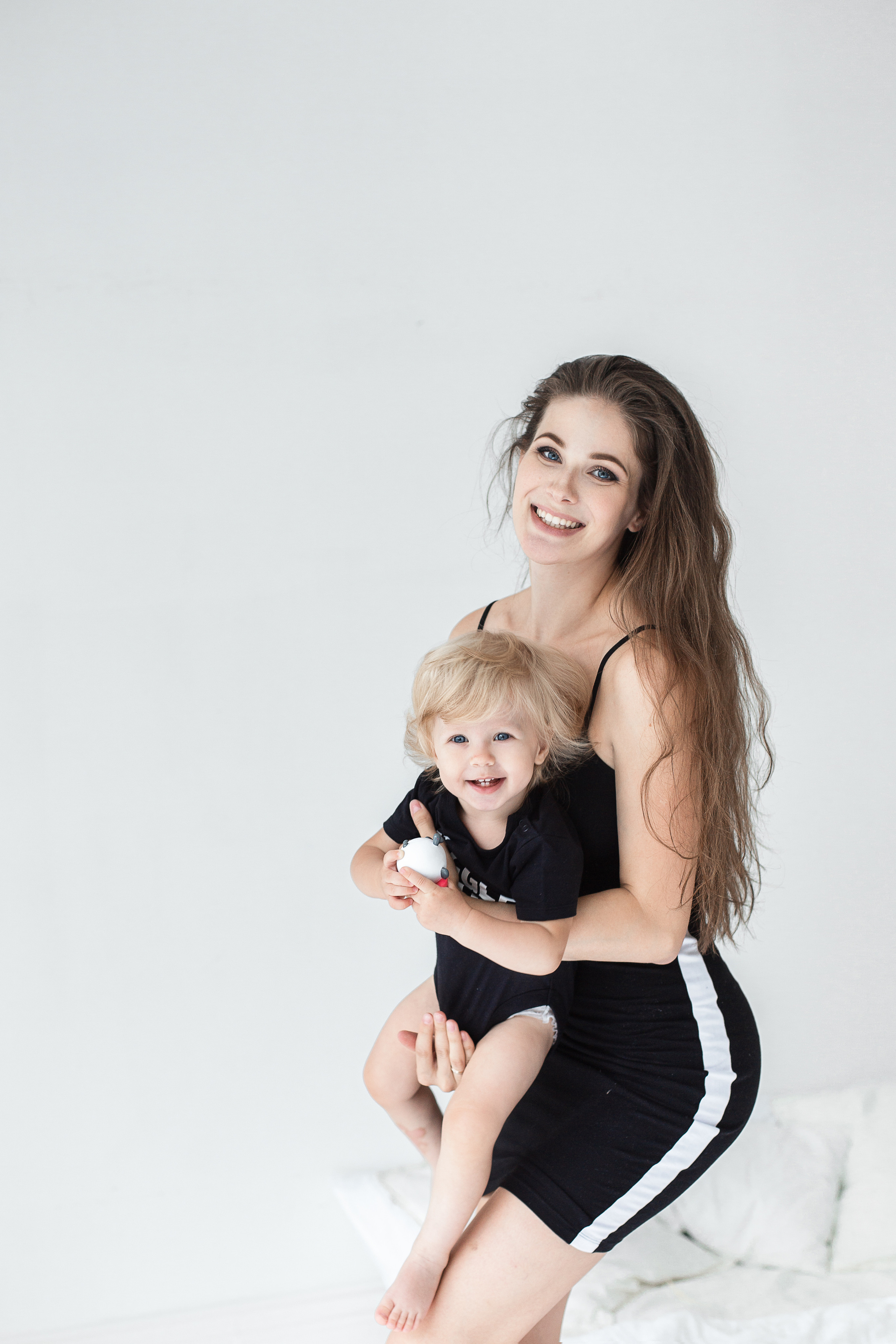 Полина и Лена. Главная