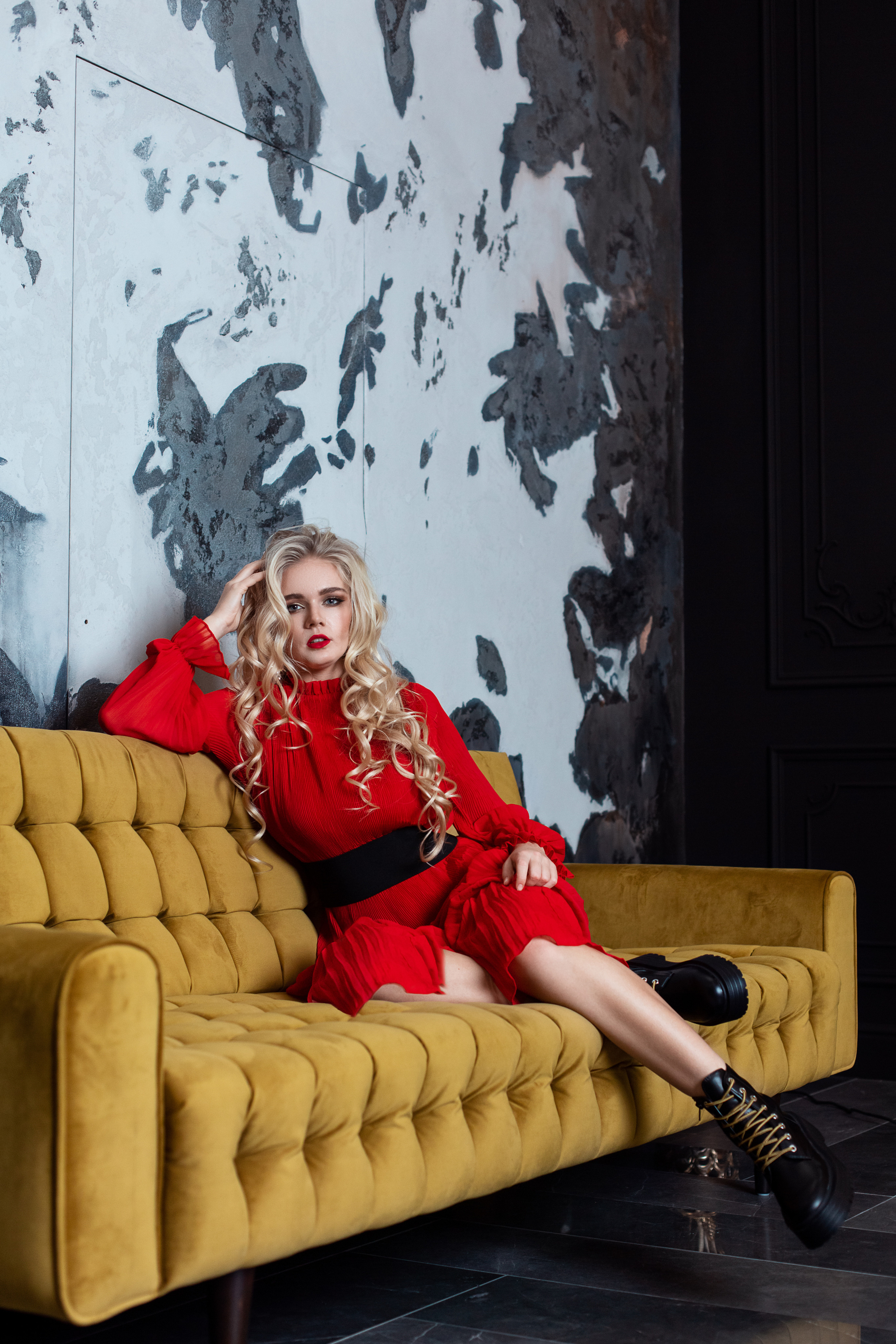 Юля. Главная