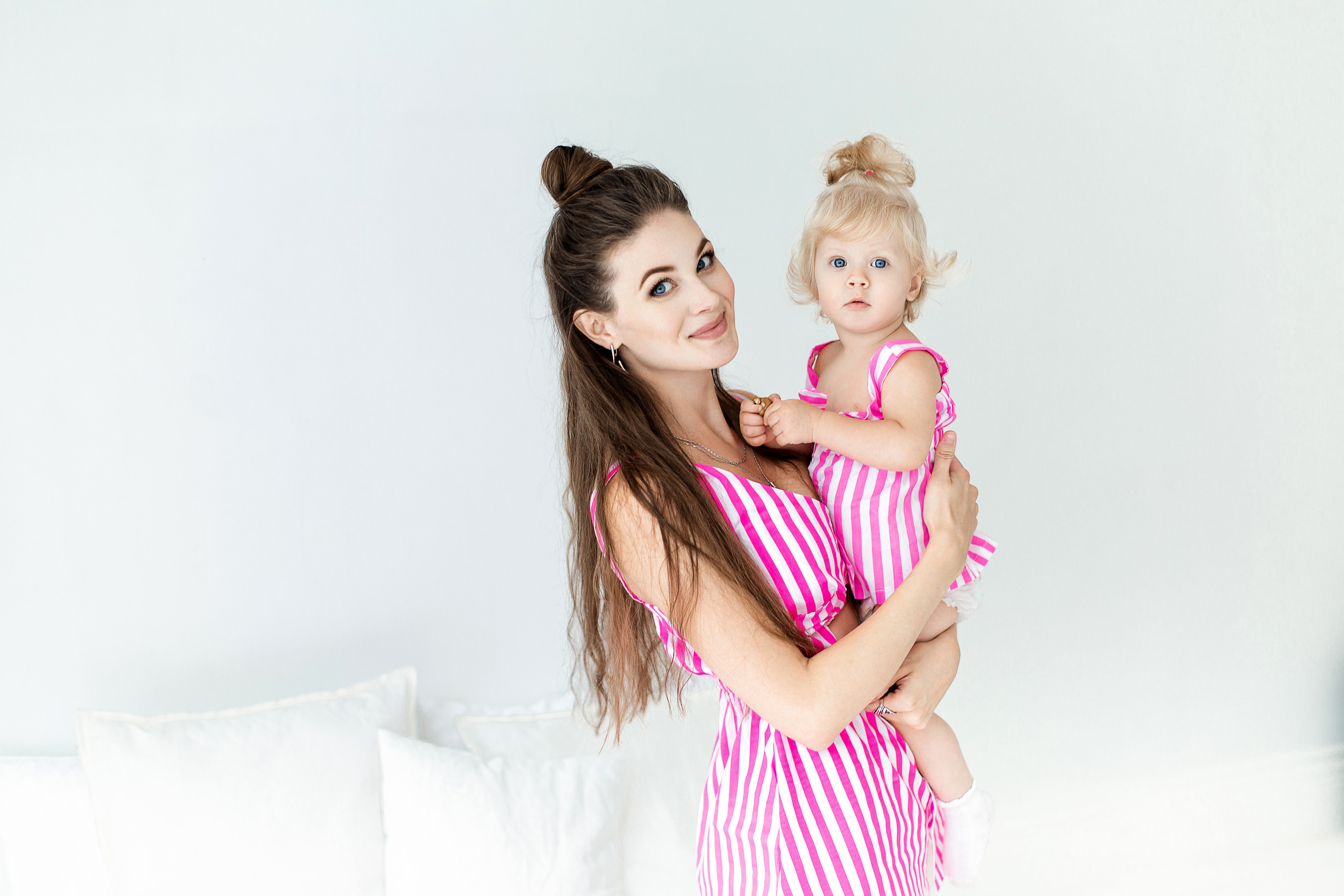 Полина и Лена. Главная