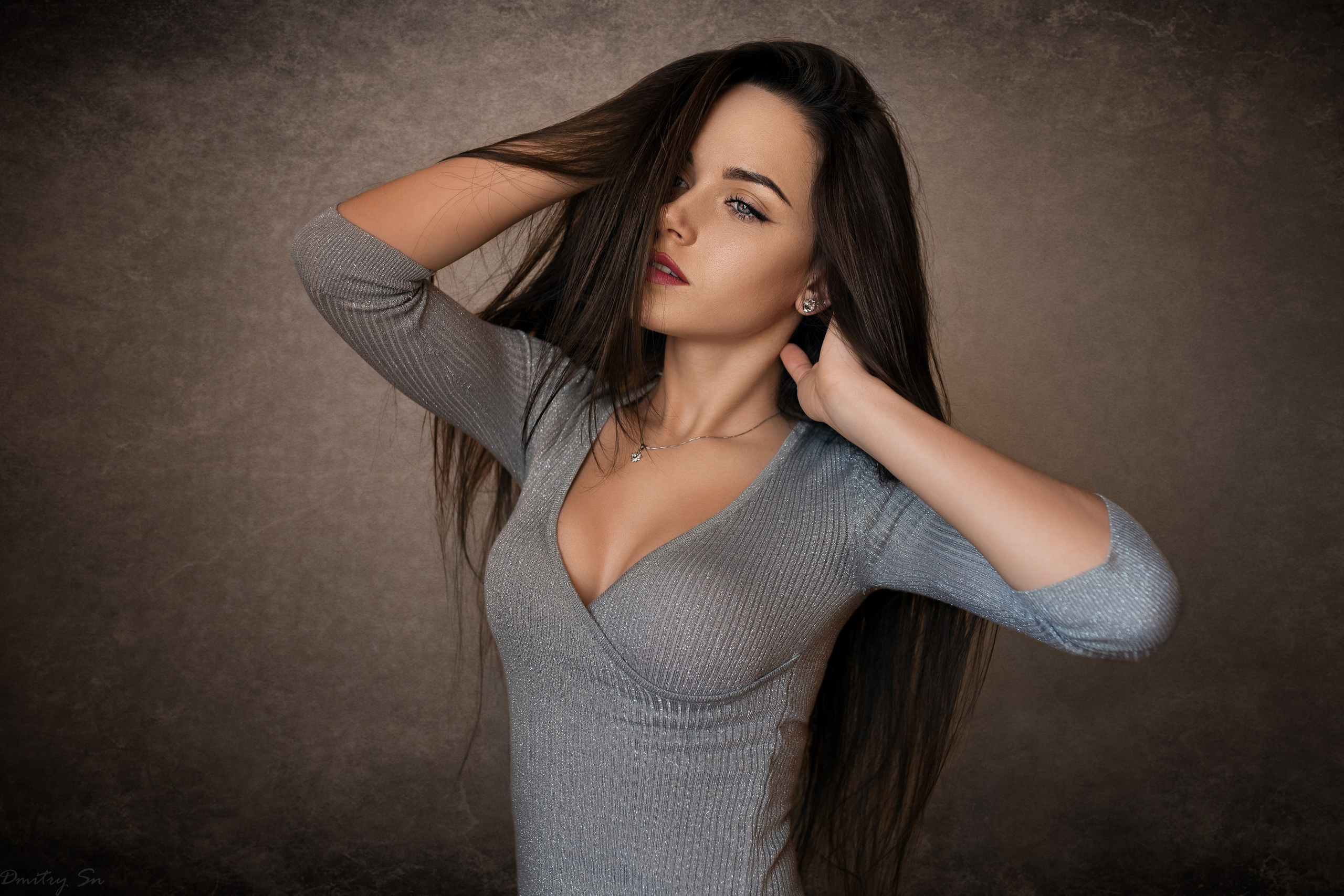 Минимализм у окна с Екатериной для «себя»