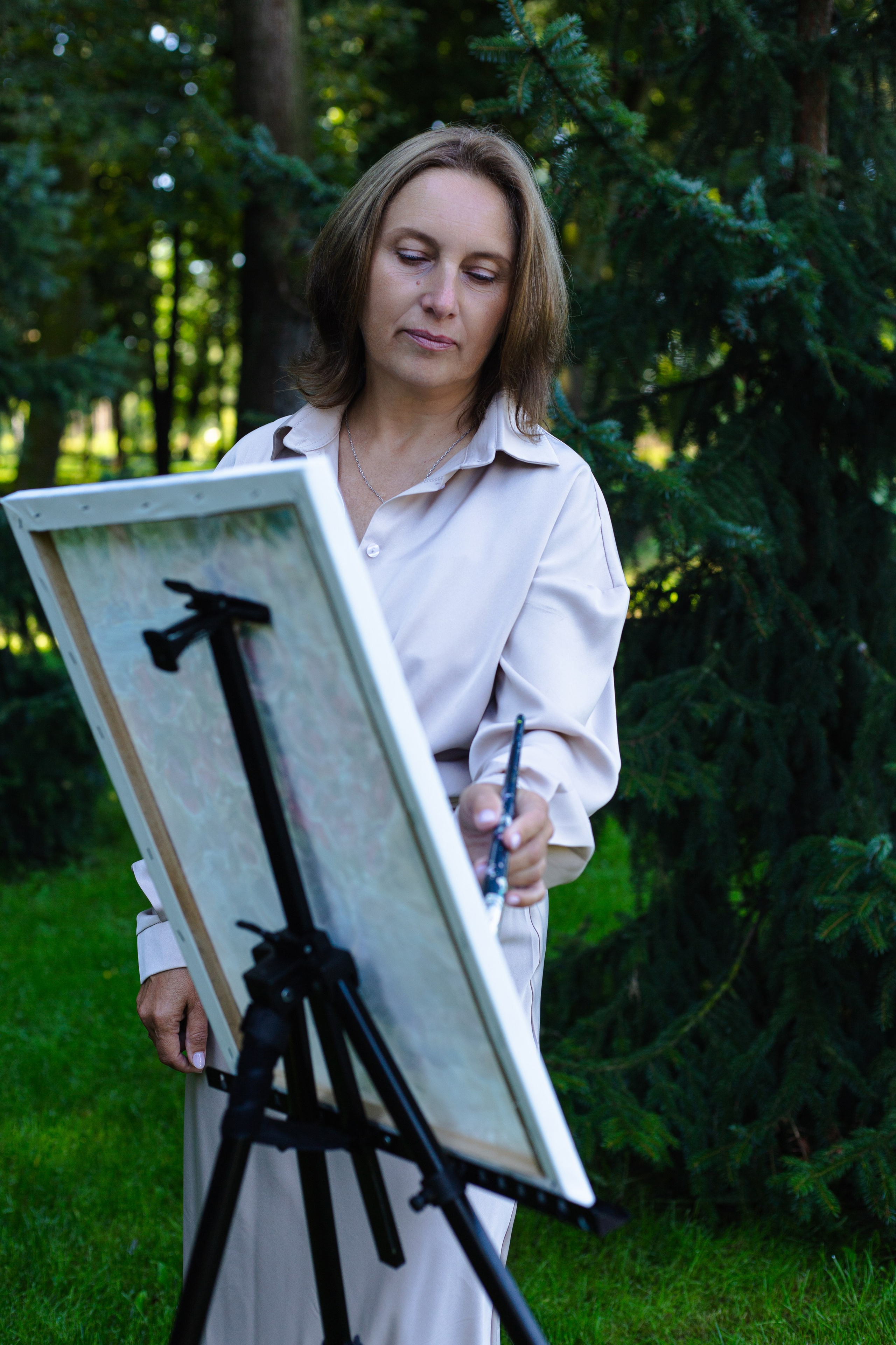 Небо отражается в глазах художницы. Фотограф Тула