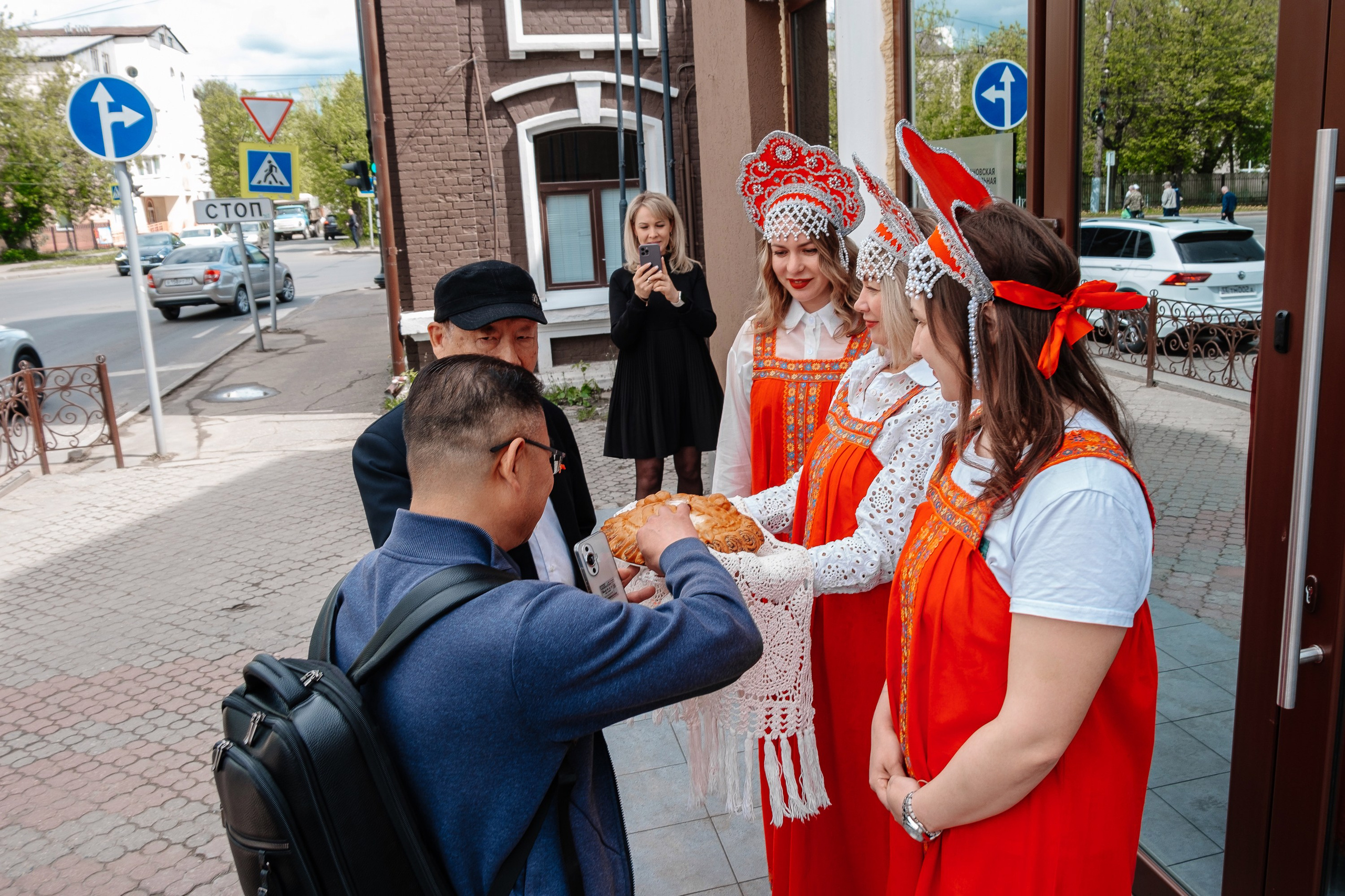 Делегация Китая в Ивановской текстильной компании