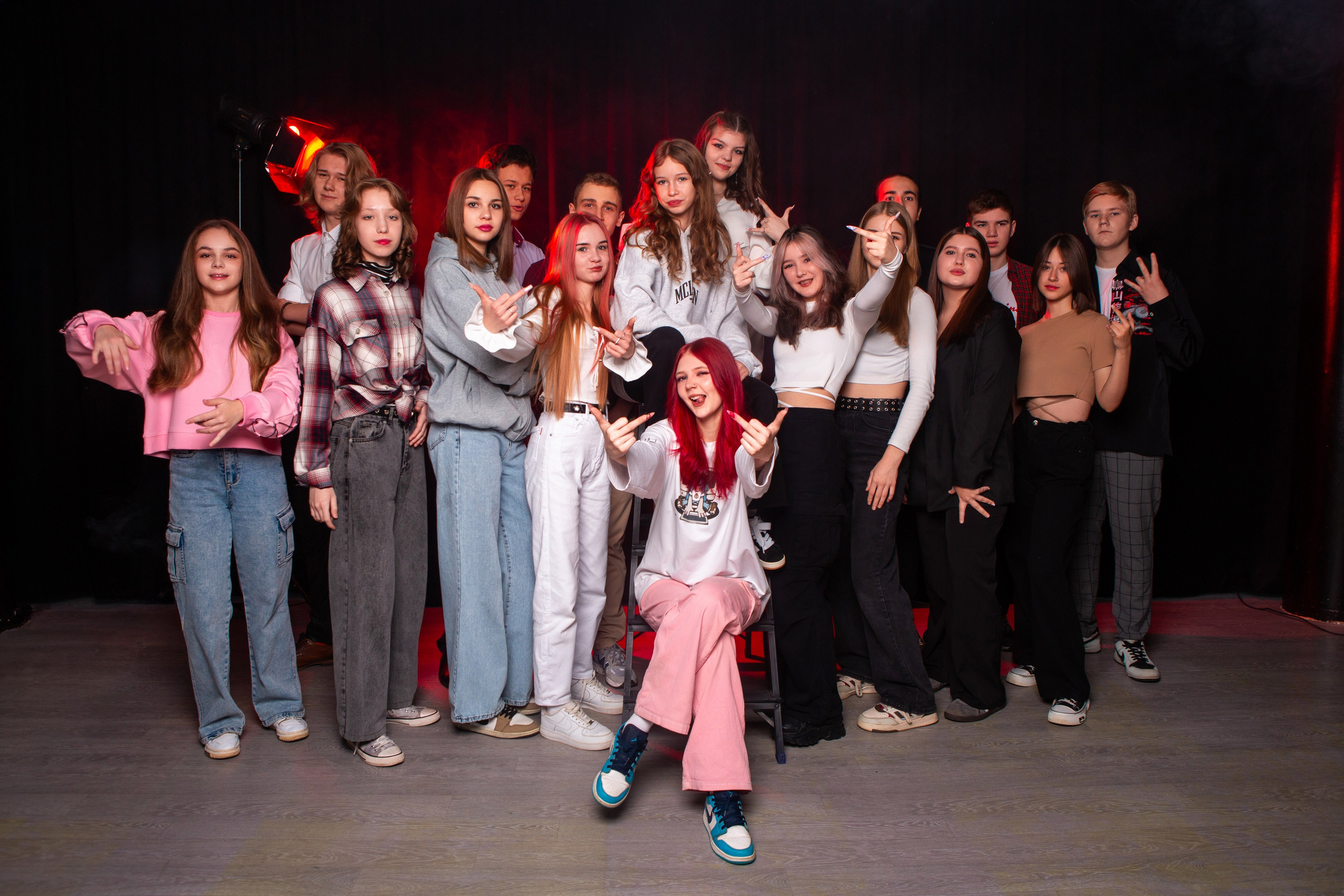 ФОТОСЕССИЯ С ЦВЕТНЫМ СВЕТОМ. ТВОЙ АЛЬБОМ / ТВОИ ПРАВИЛА