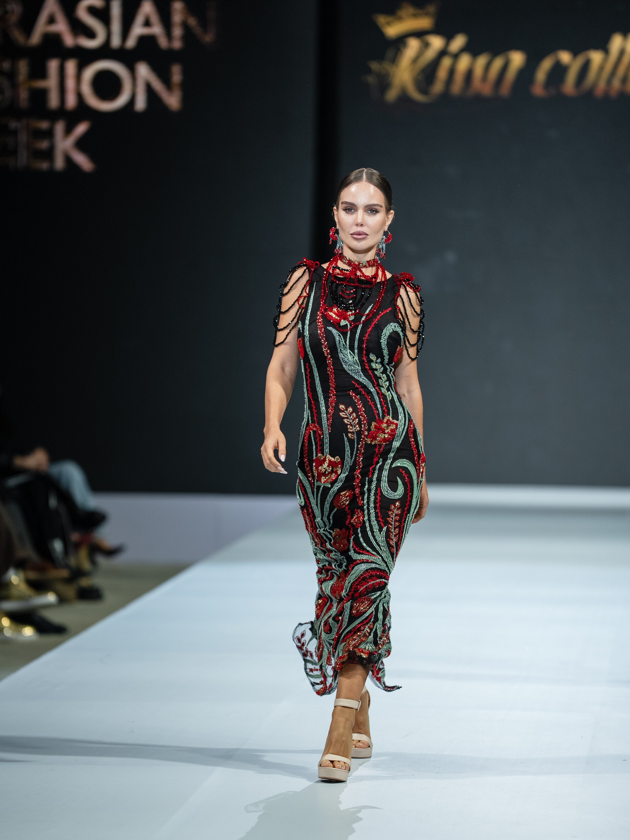 EURASIAN FASHION WEEK Rina Collection. Сайт Алматинского НЮ АРТ, будуар и фэшн фотографа Дениса Карпенко