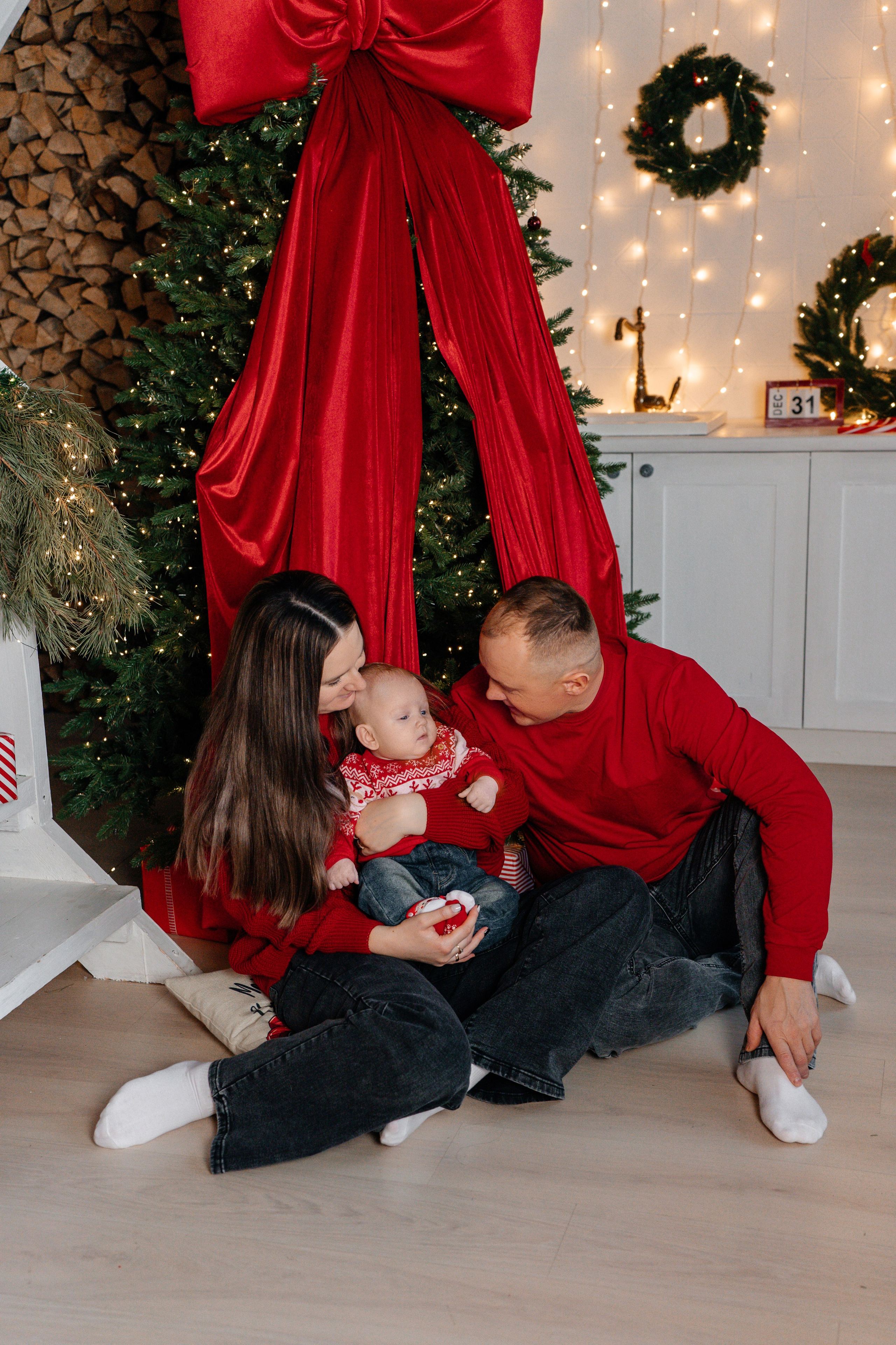 Семейная новогодняя история. Ваш семейный фотограф в Минске — Вика Трегубова