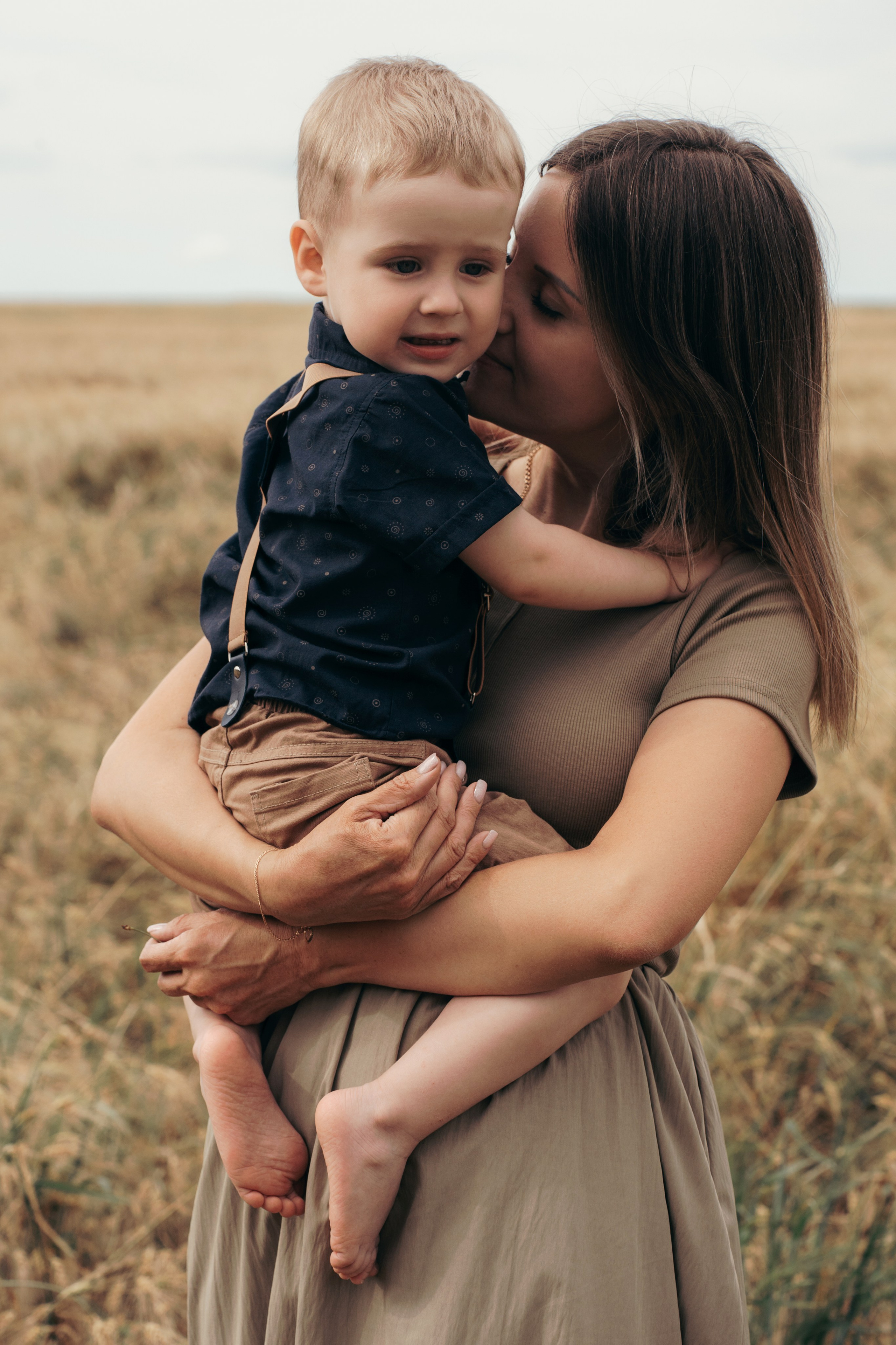 Золотое лето мамы и сына. Ваш семейный фотограф в Минске — Вика Трегубова