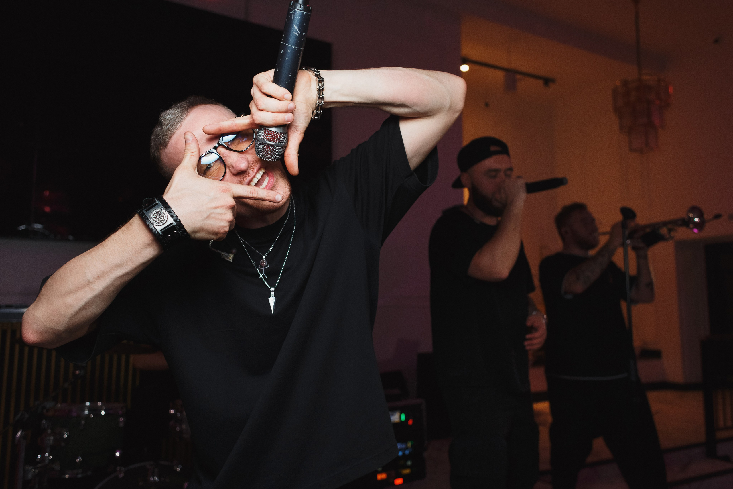 Свадебная фотосессия Михаила и Валерии на Чеховской набережной. Свадебный и семейный фотограф в Таганроге Бакарюк Антон