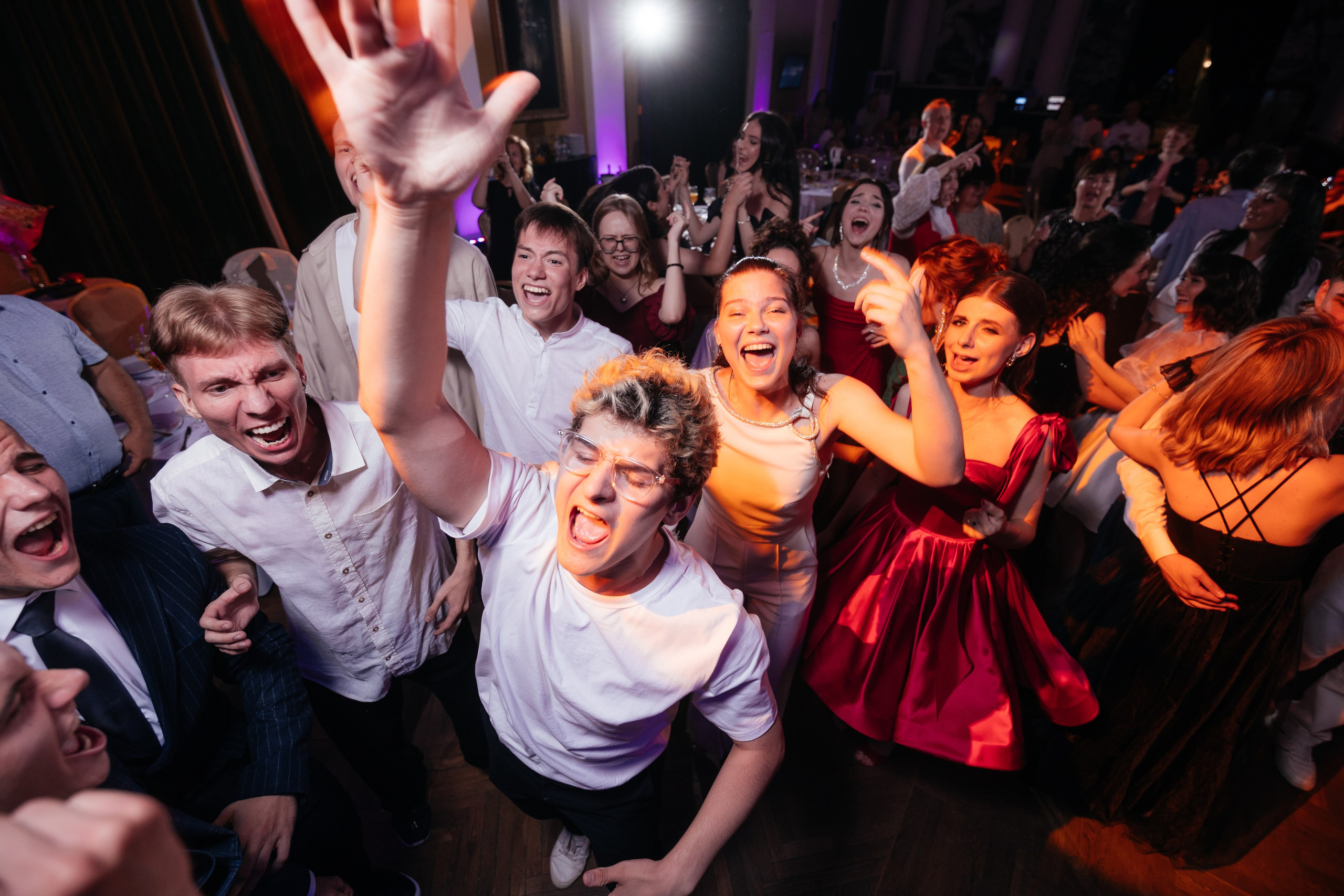 Выпускной 11 класс. Фотограф Крохин Олег