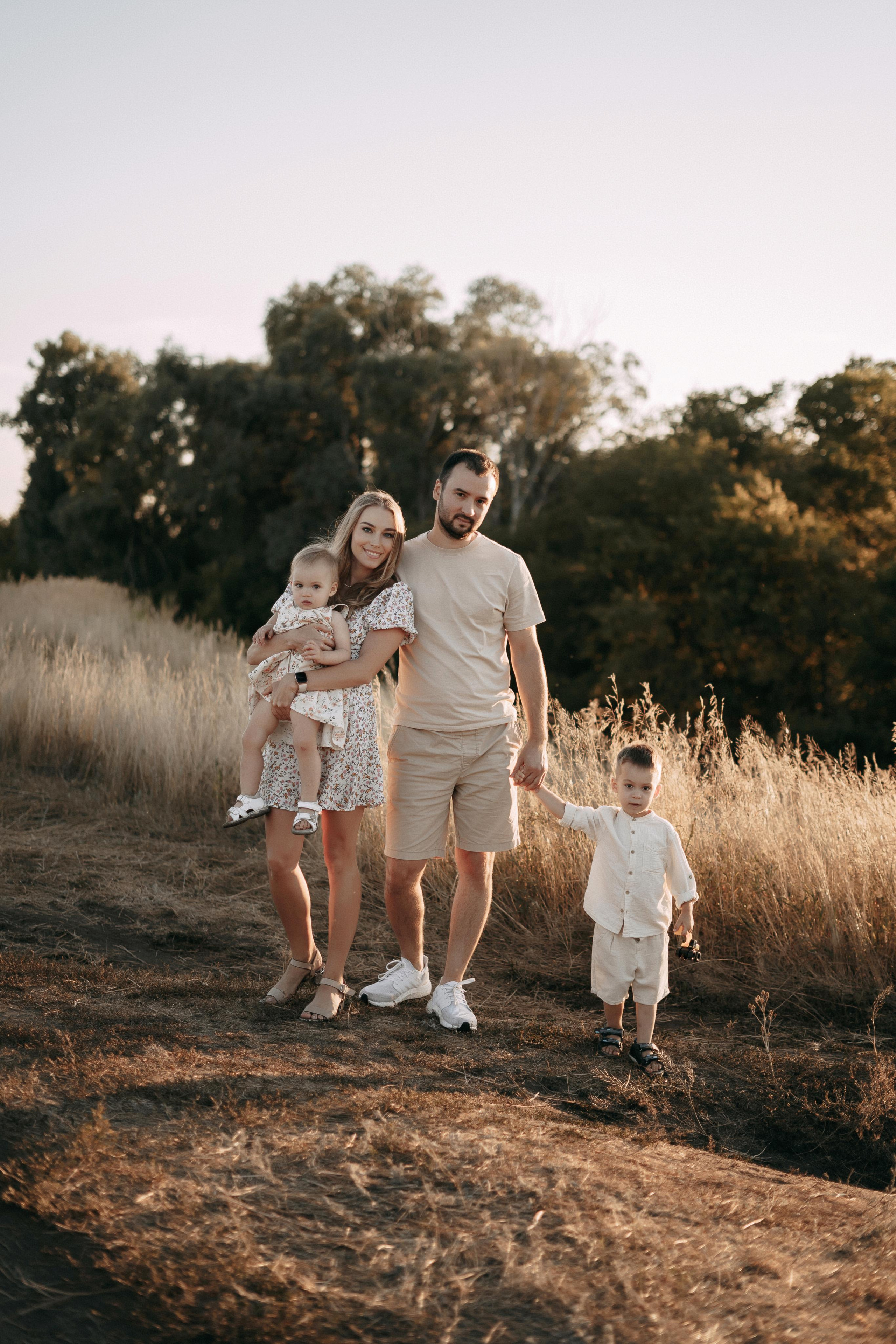 На берегу реки. Свадебный и семейный фотограф в Димитровграде Ольга Грызлова