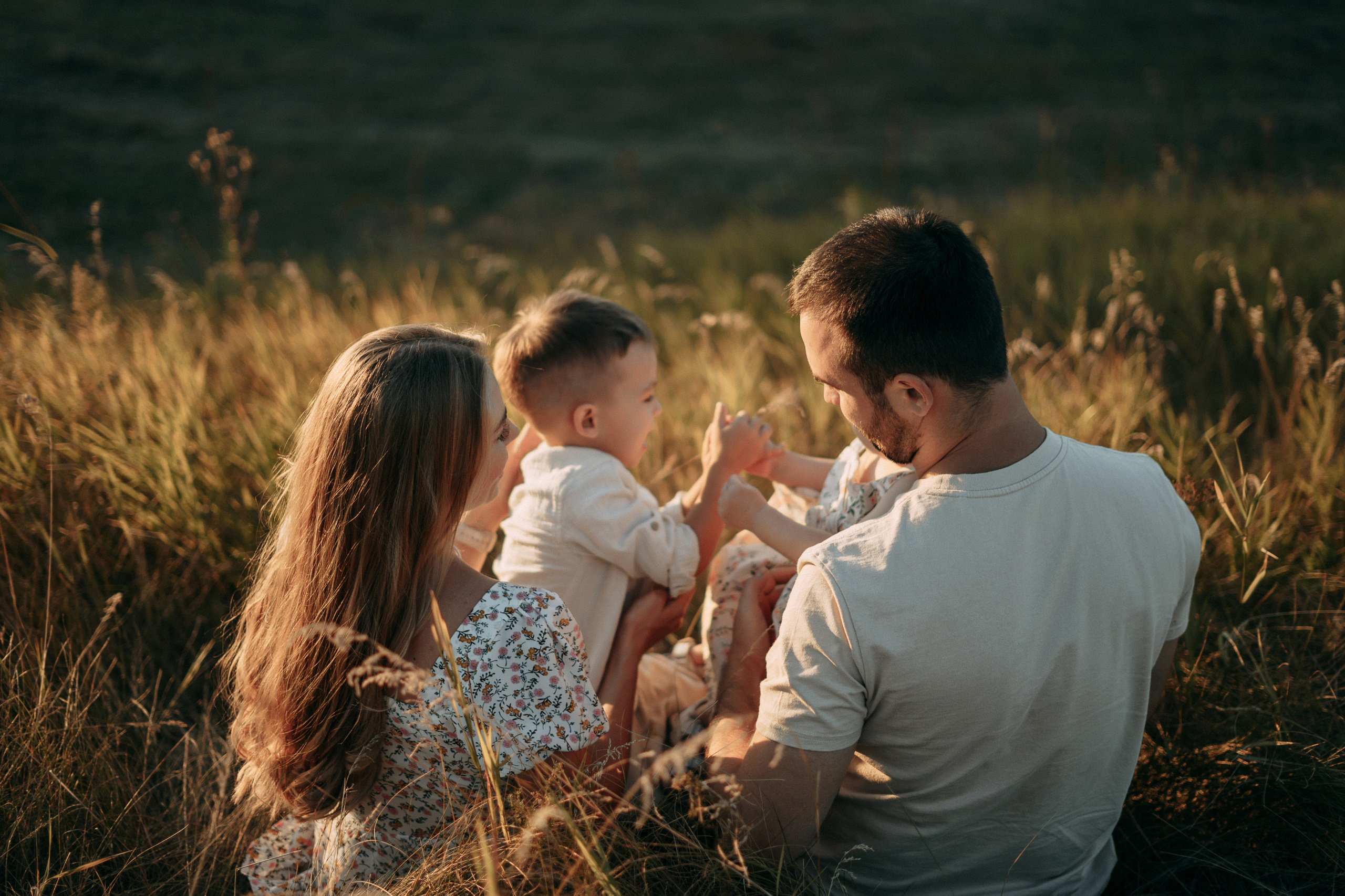 На берегу реки. Свадебный и семейный фотограф в Димитровграде Ольга Грызлова