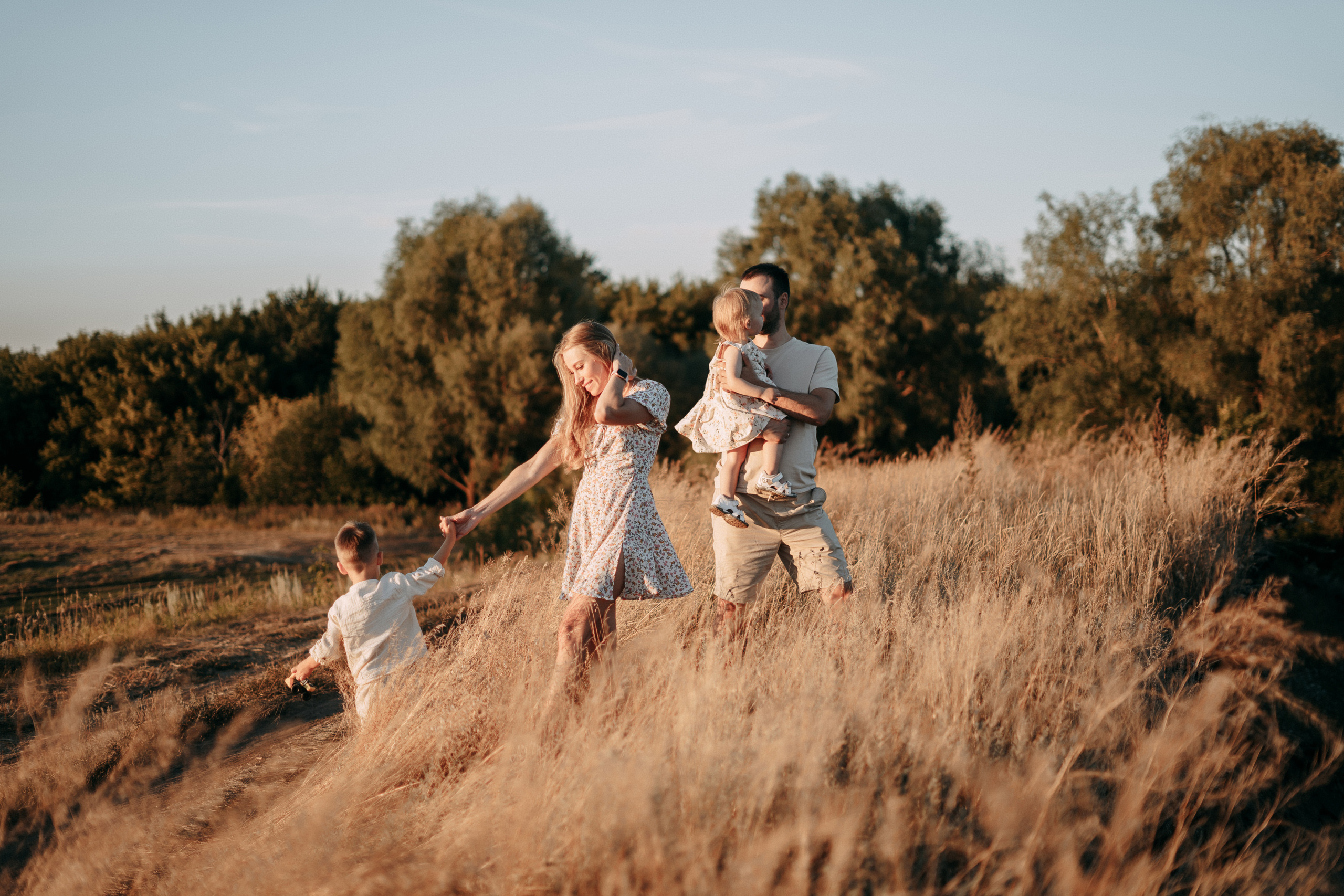 На берегу реки. Свадебный и семейный фотограф в Димитровграде Ольга Грызлова
