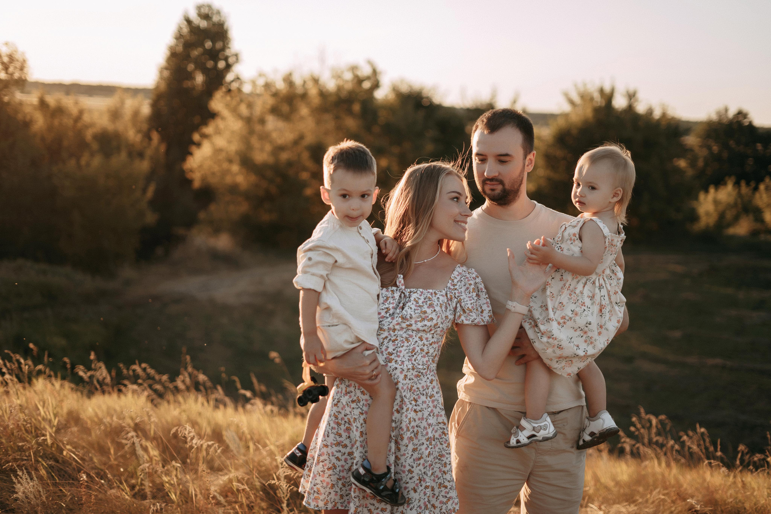 На берегу реки. Свадебный и семейный фотограф в Димитровграде Ольга Грызлова