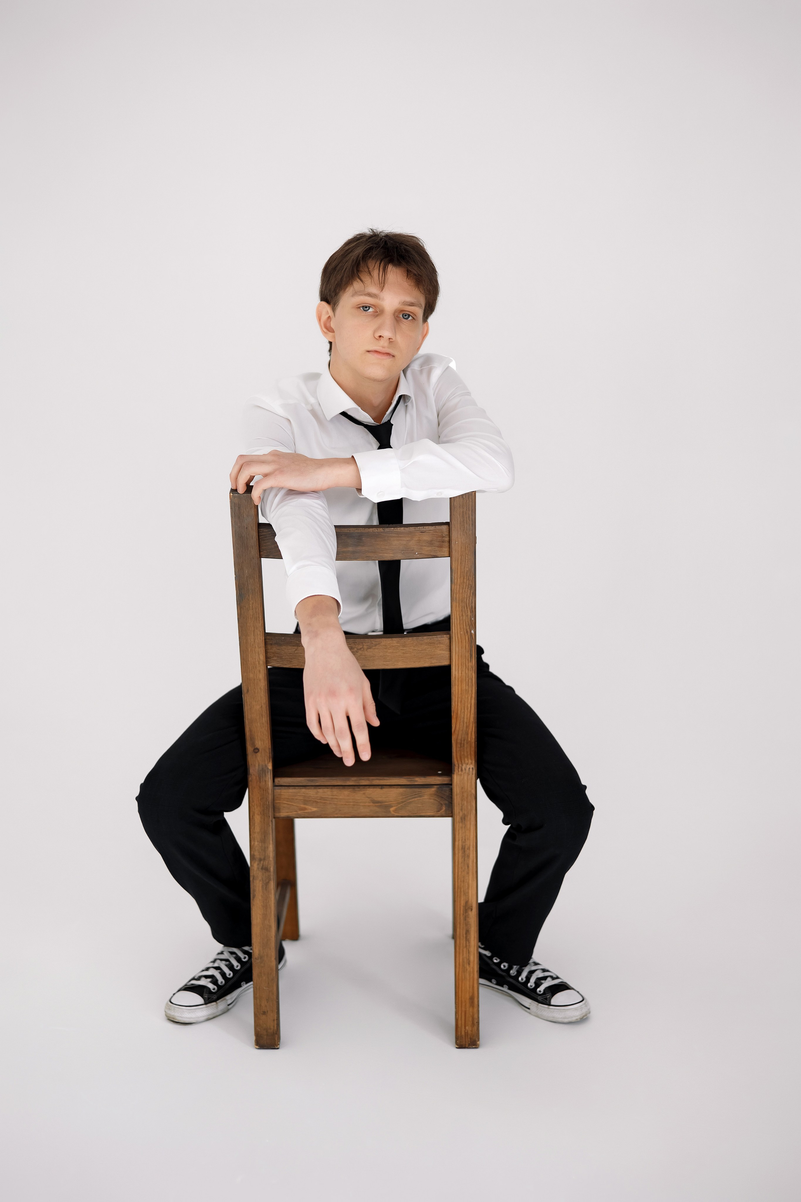 11 класс съемка на циклораме. Фотограф Любовь Корниенко, Примоский край