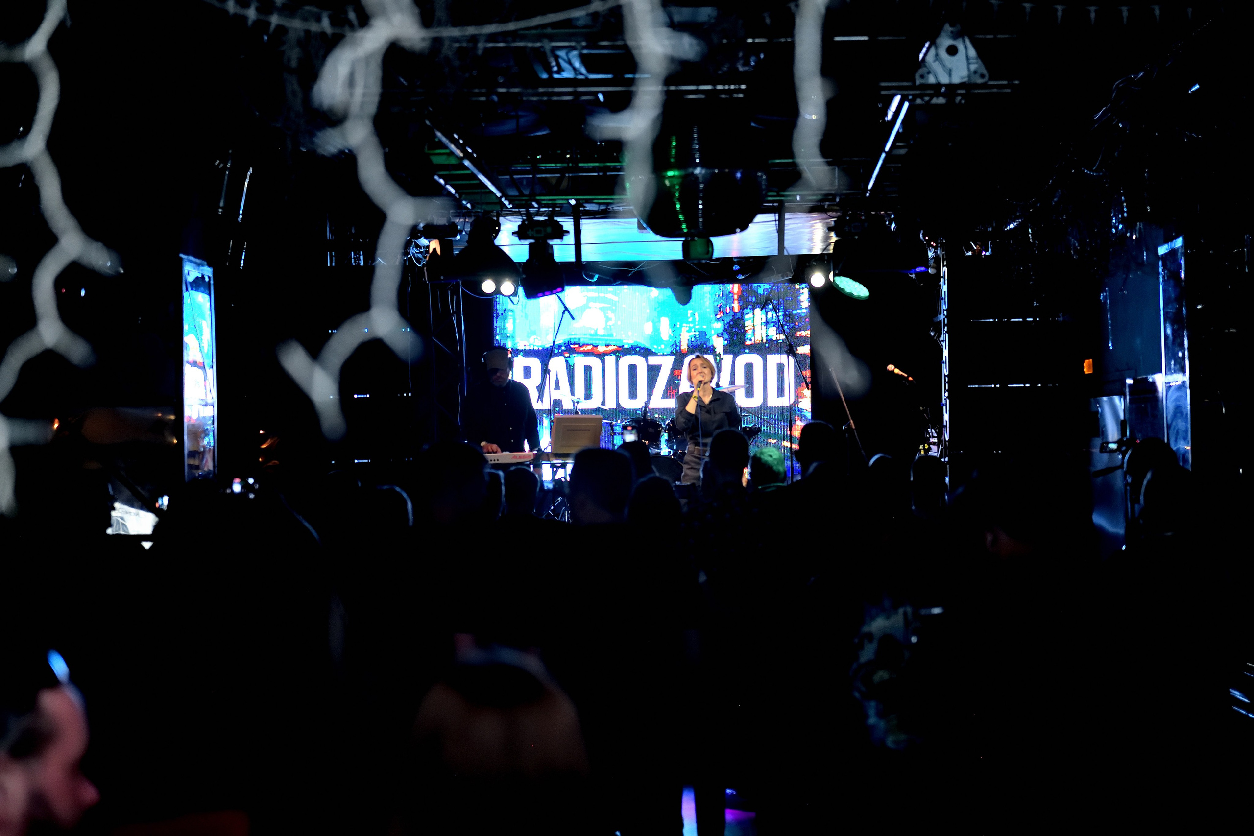 "Выступление группы "Радиозавод" на фестивале SynthBirthday в Москве".