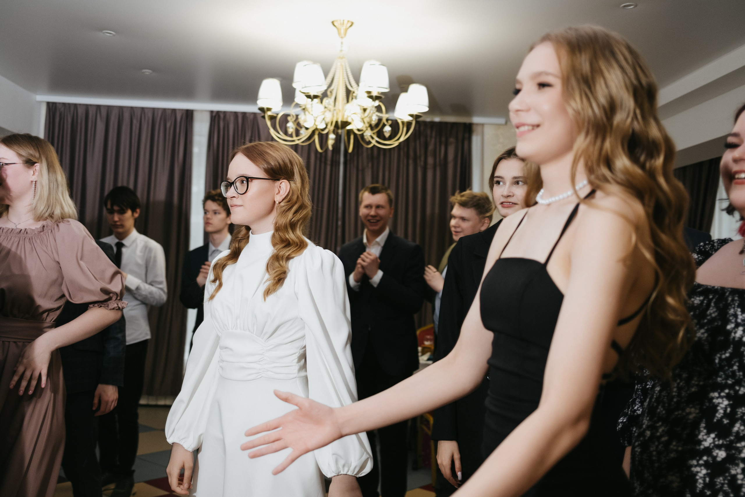 Выпускной 11 класс школы № 30. Свадебный и репортажной фотограф Денис Ожигин в Краснодаре и Краснодарском крае